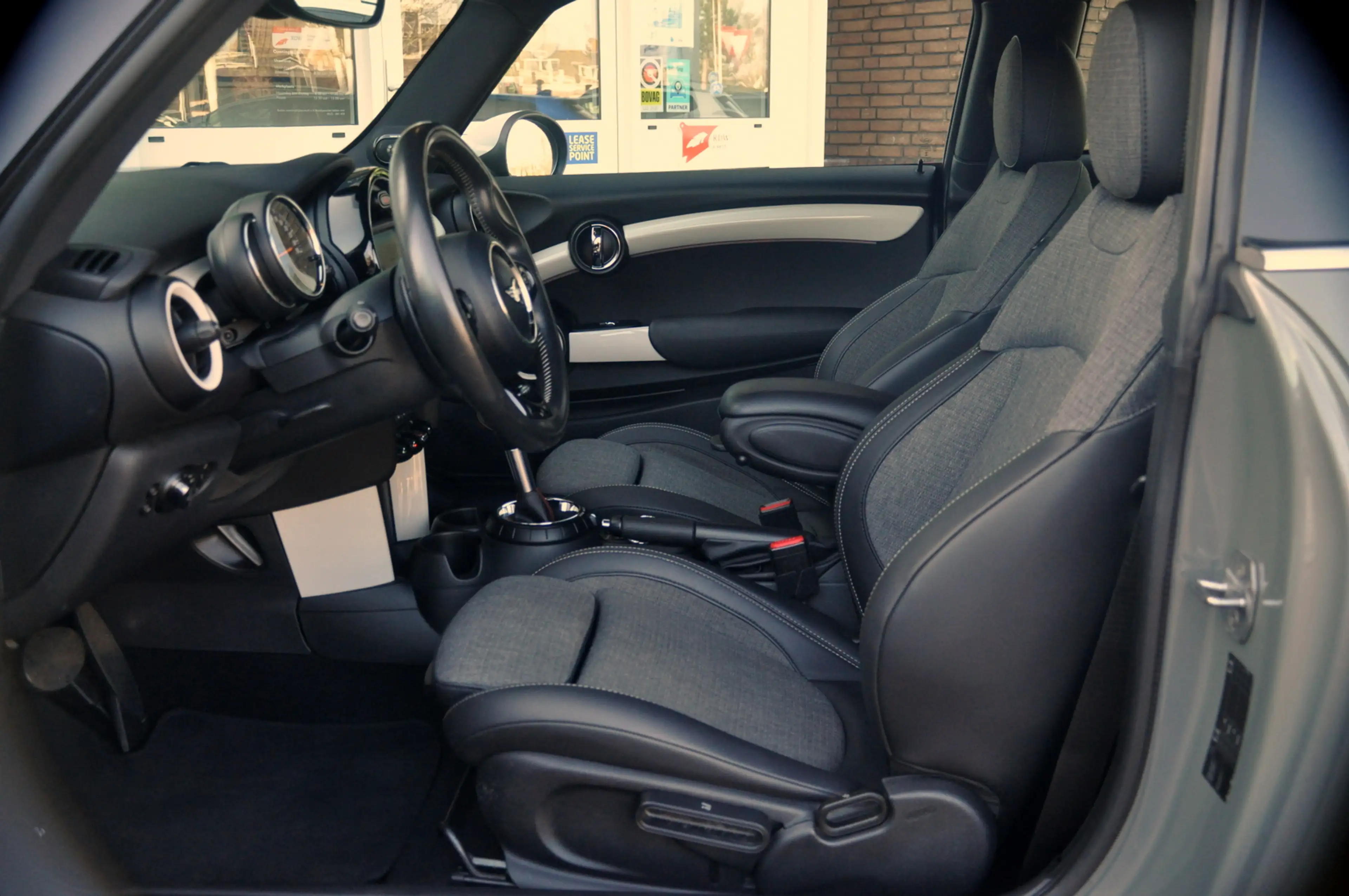 MINI Cooper S 3-Deurs 2.0 Chili Serious Business | HK-Audio | H& — photo 14