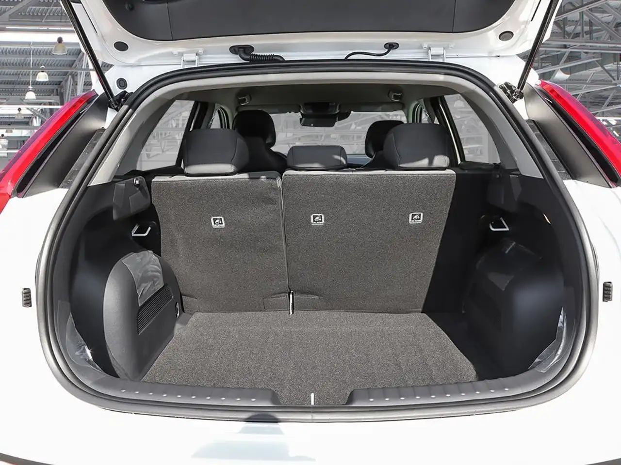 Kia Niro снимка Kia Niro