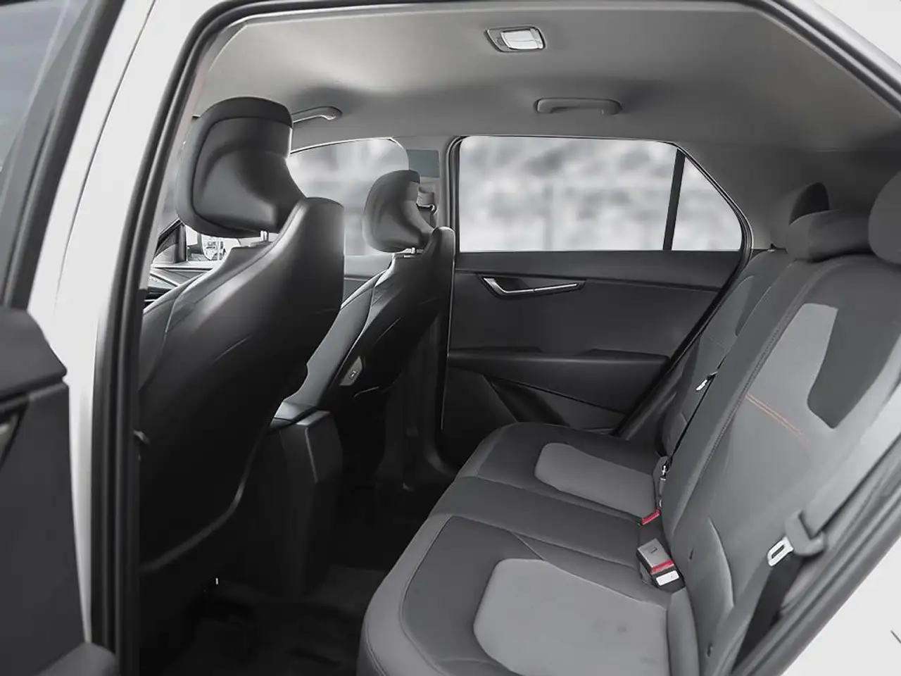 Kia Niro снимка Kia Niro