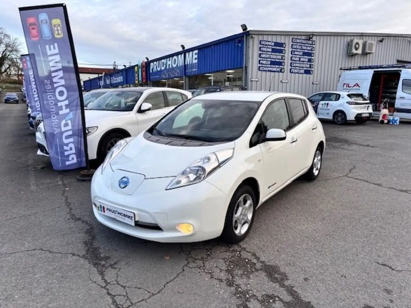 Nissan Leaf 109CH 24KWH ACENTA Blanc - 1
