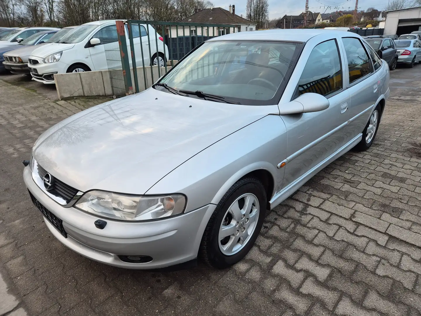 Opel Vectra Selection 1er Hand Tüv Neu Argent - 1