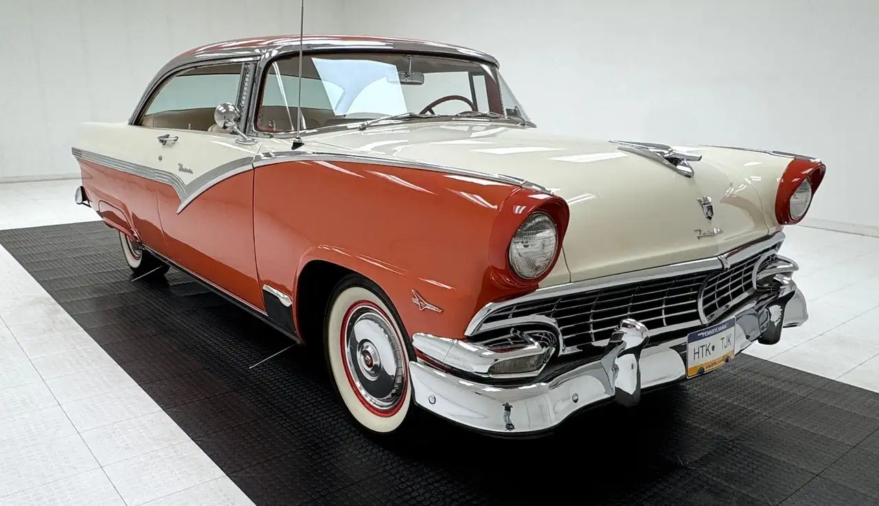 Ford Fairlane Victoria 2 Door Hardtop, foto 7