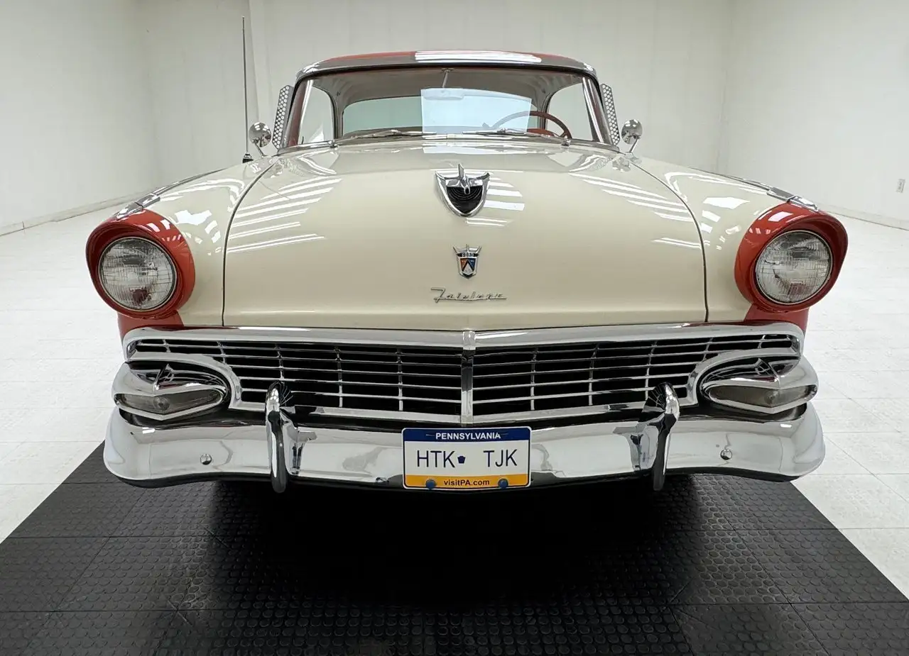 Ford Fairlane Victoria 2 Door Hardtop, foto 8