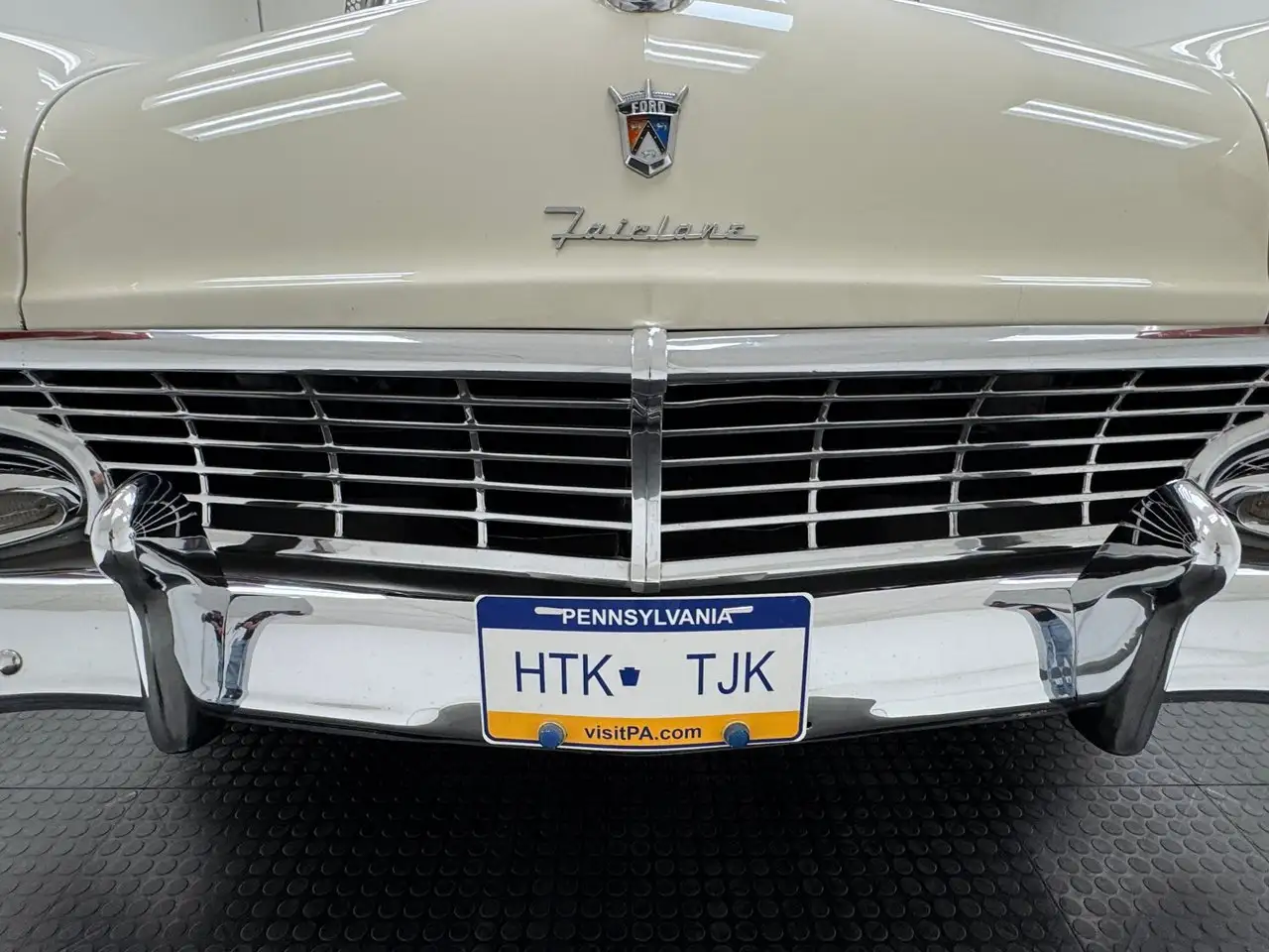 Ford Fairlane Victoria 2 Door Hardtop, foto 9