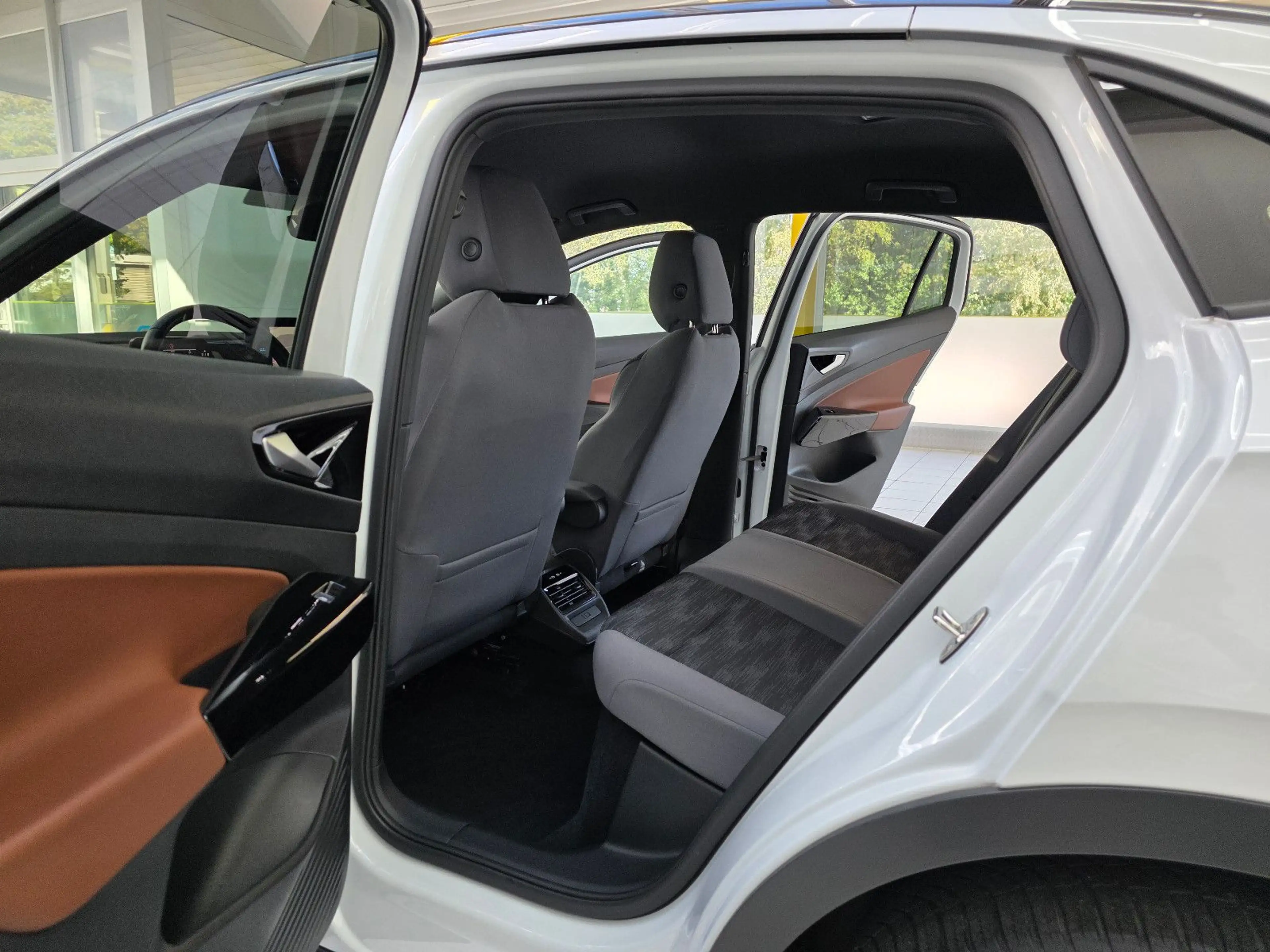 Volkswagen ID.5 Pro 128 kW Sportpaket "Plus" IQ-LED Matrix — photo 13