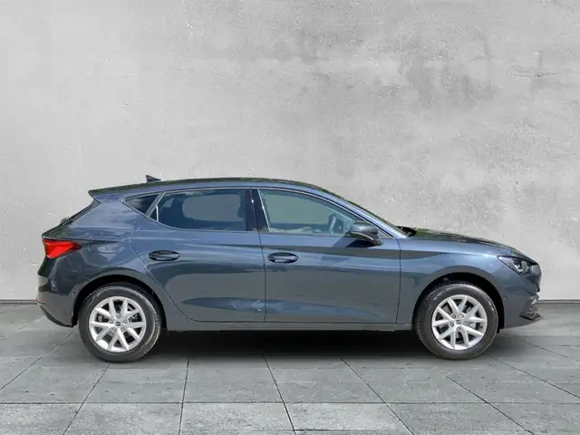 Seat Leon view 6
