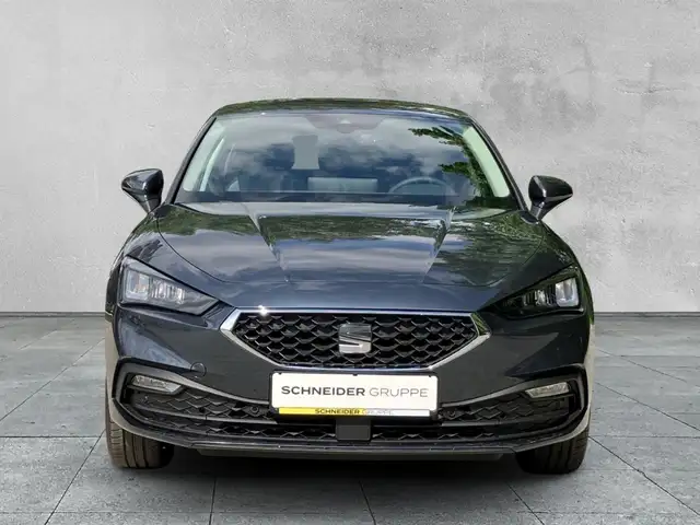 Seat Leon view 8