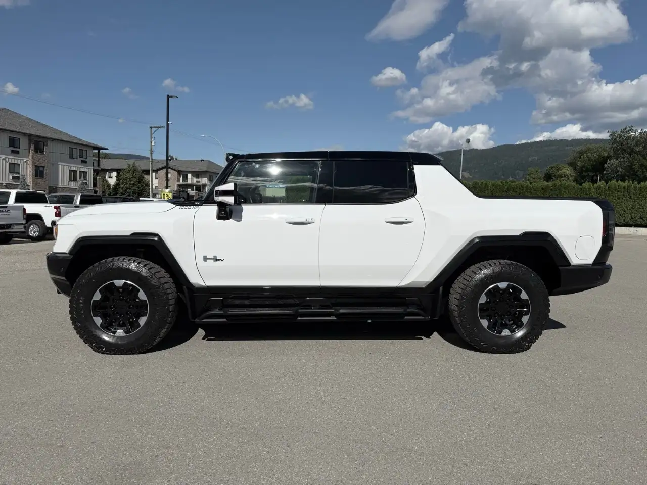GMC HUMMER EV Pickup снимка GMC HUMMER EV Pickup
