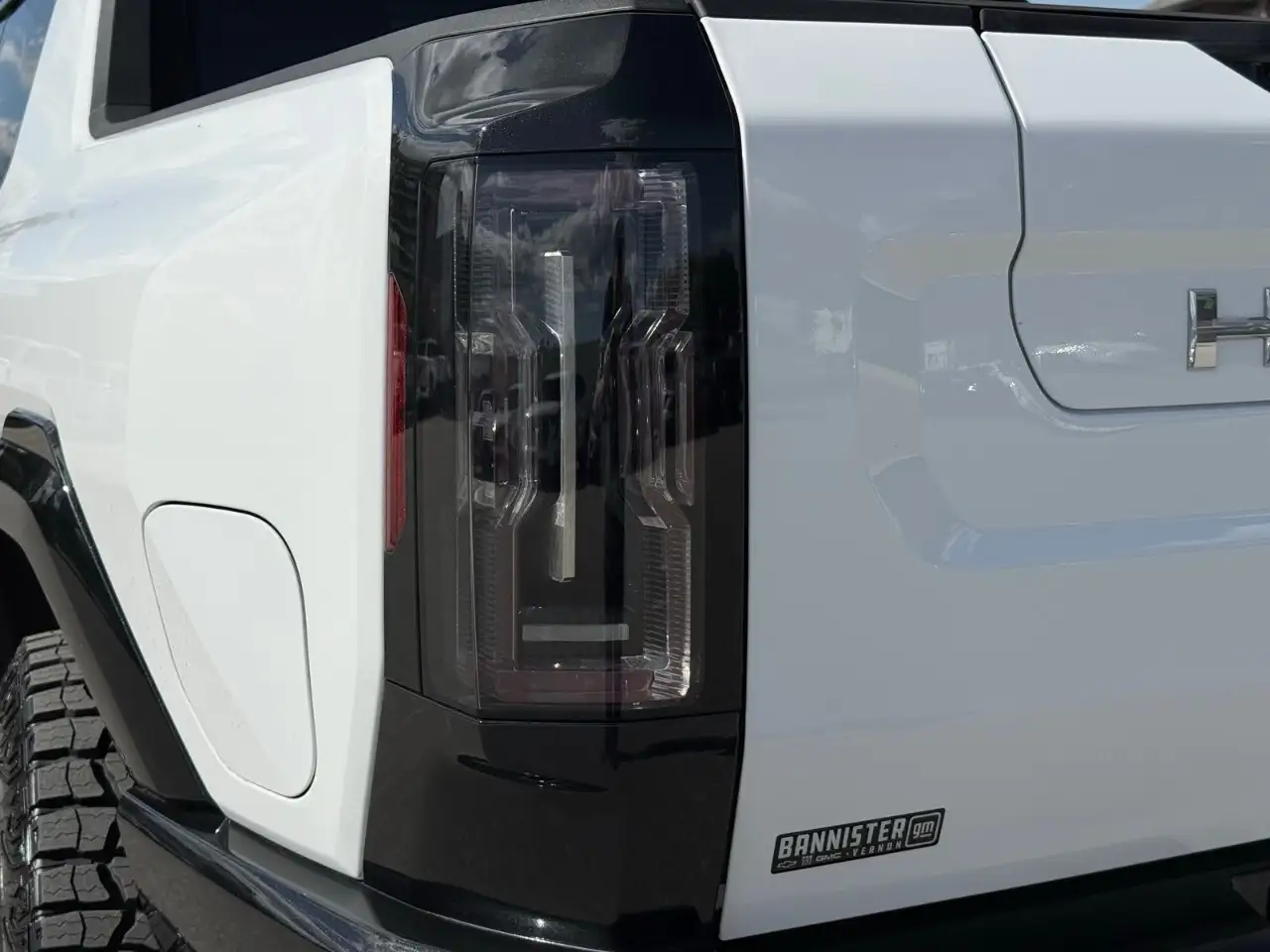 GMC HUMMER EV Pickup снимка GMC HUMMER EV Pickup