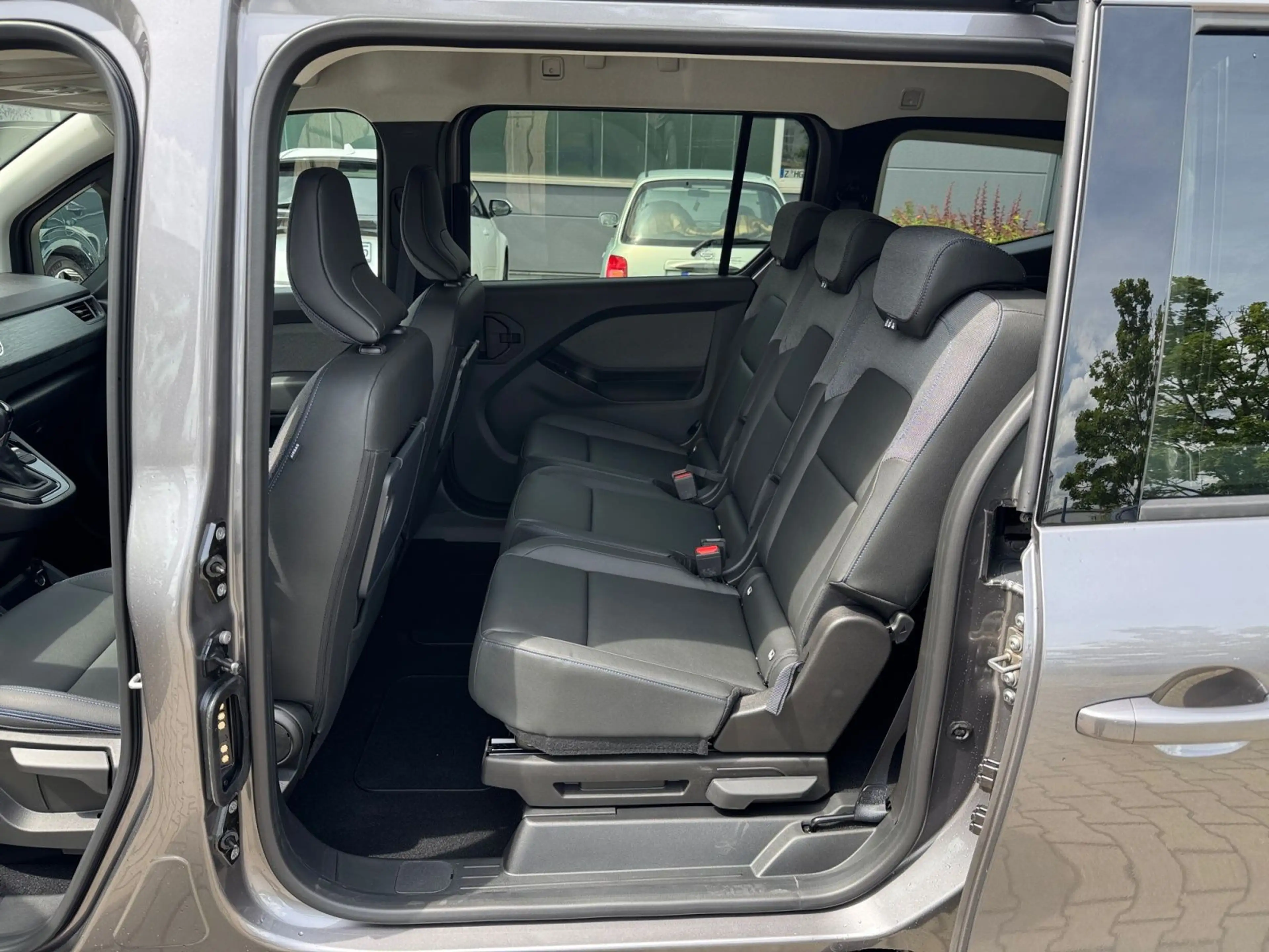 Nissan Townstar TOWNSTAR Kombi L2 1.3 DIG-T 7AT TEKNA 7-Sitzer K — photo 11