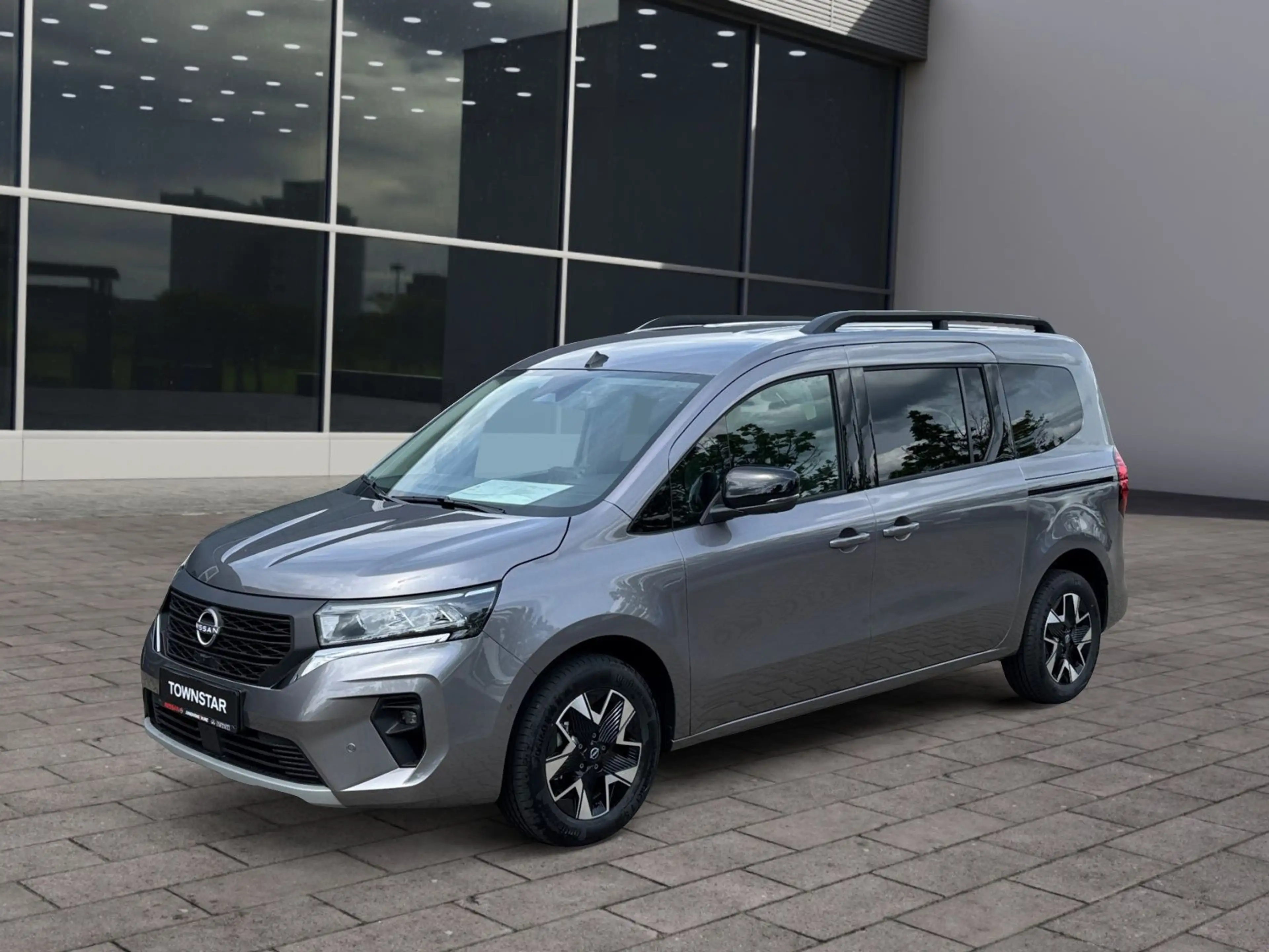 Nissan Townstar TOWNSTAR Kombi L2 1.3 DIG-T 7AT TEKNA 7-Sitzer K — photo 2