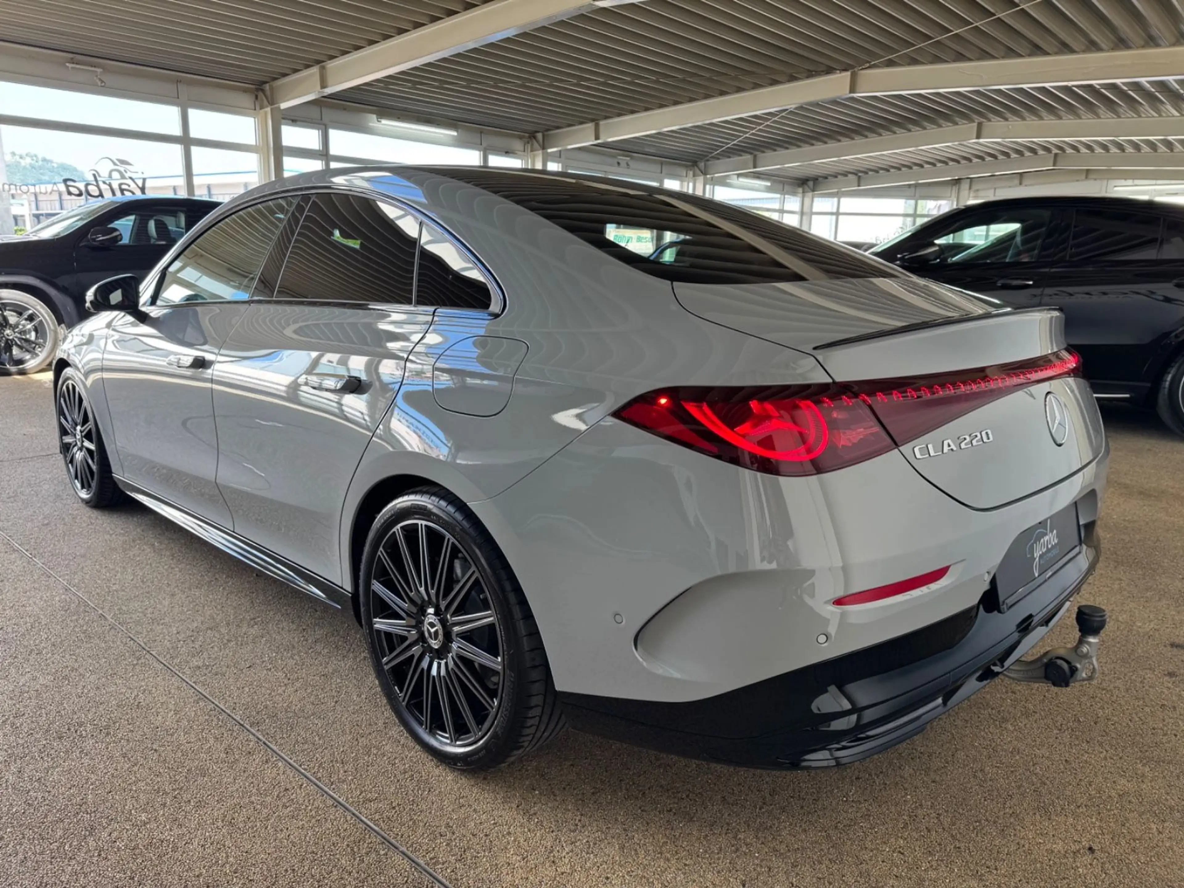 Mercedes-Benz CLA 220 AMG PREM+/SUPERSCREEN/AHK/HuD/360°/PANO — photo 2