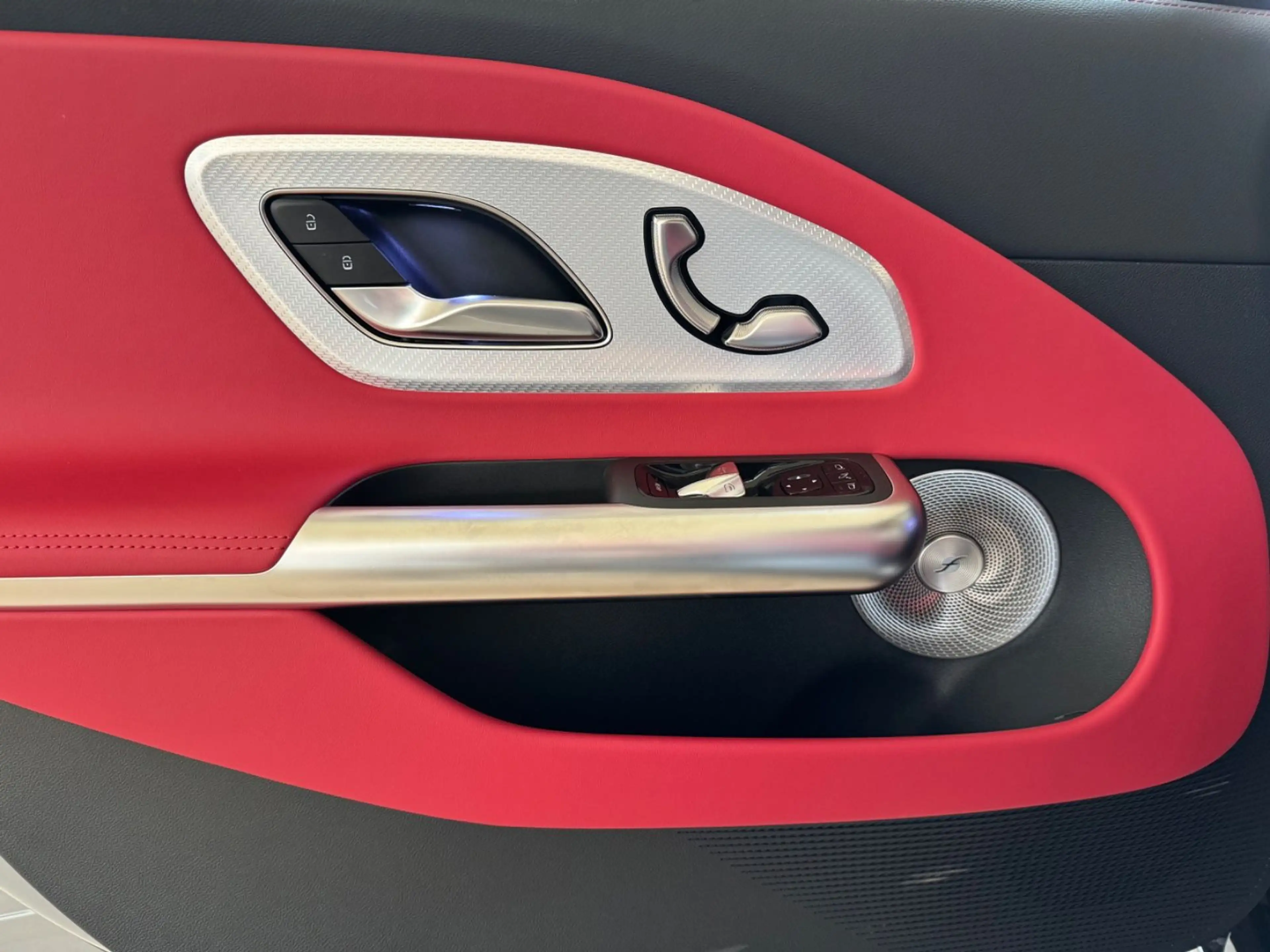 Mercedes-Benz CLA 220 AMG PREM+/SUPERSCREEN/AHK/HuD/360°/PANO — photo 6