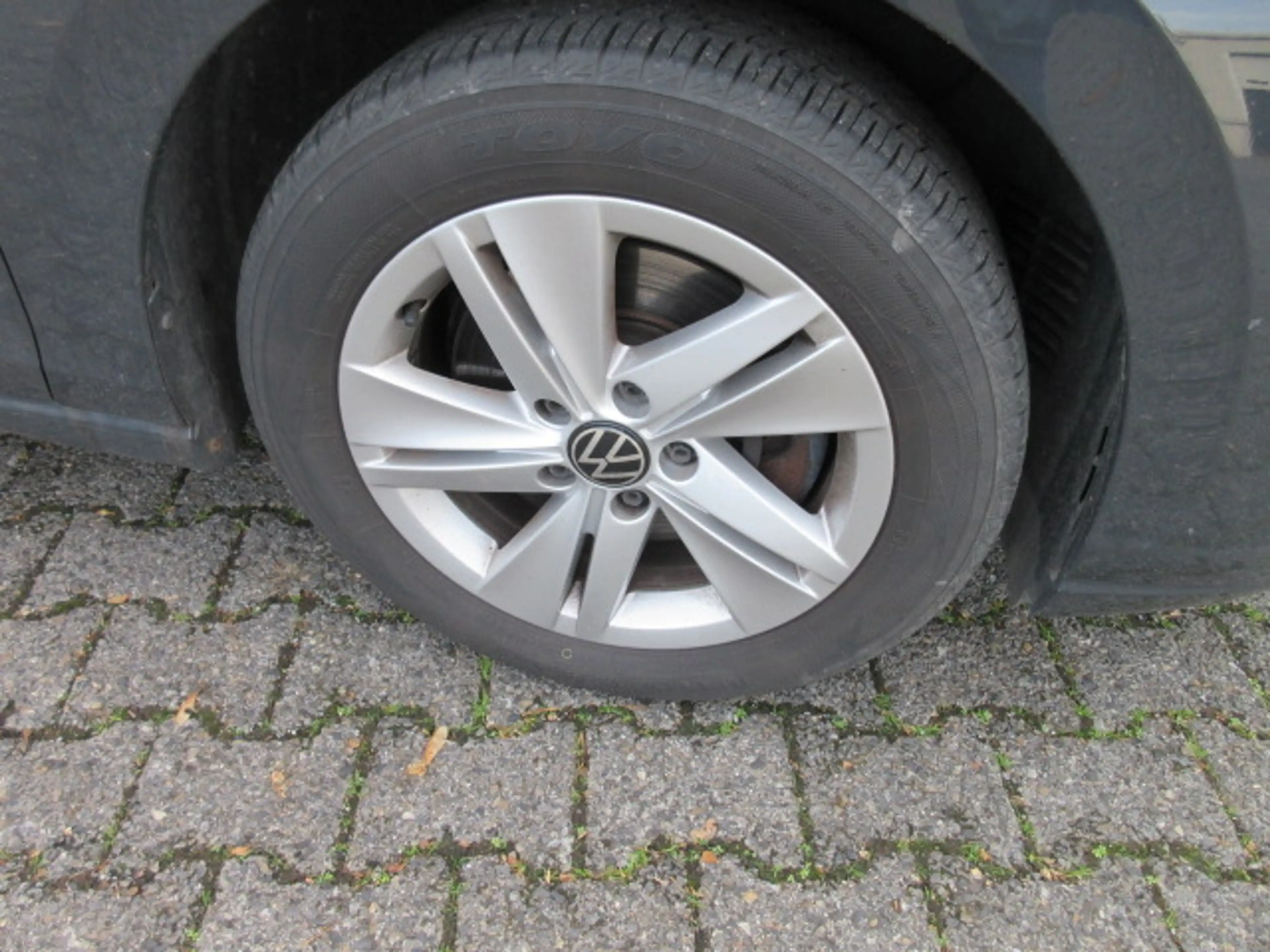 Volkswagen Golf Variant Life 2.0 TDI NAVI ALU APS SITZHEIZUNG PRIVACY LED CLIMATRONIC — photo 5