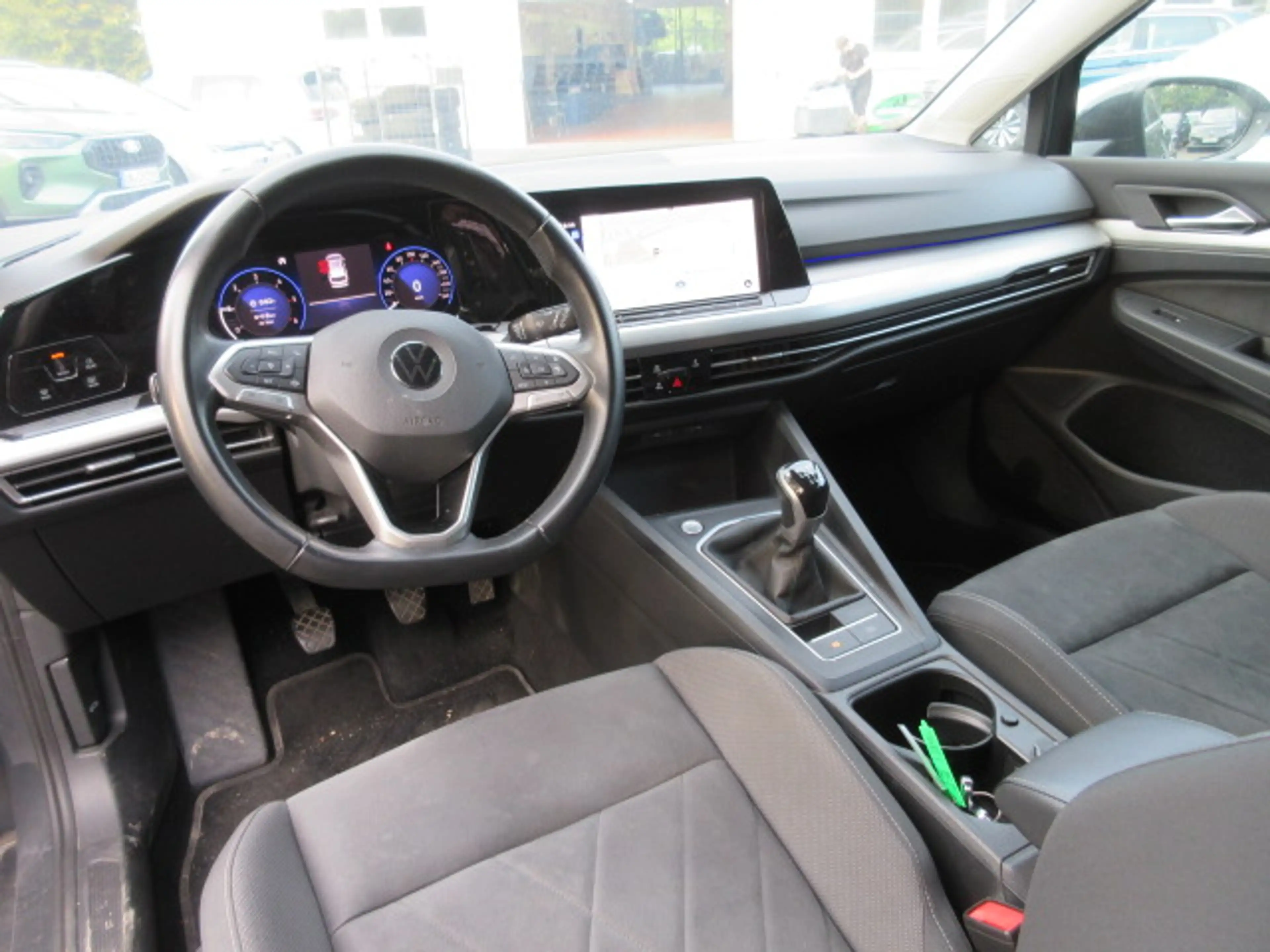 Volkswagen Golf Variant Life 2.0 TDI NAVI ALU APS SITZHEIZUNG PRIVACY LED CLIMATRONIC — photo 8