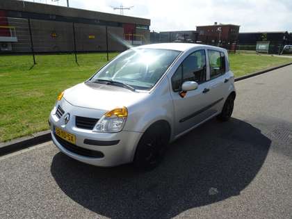Renault Modus 1.4-16V Air