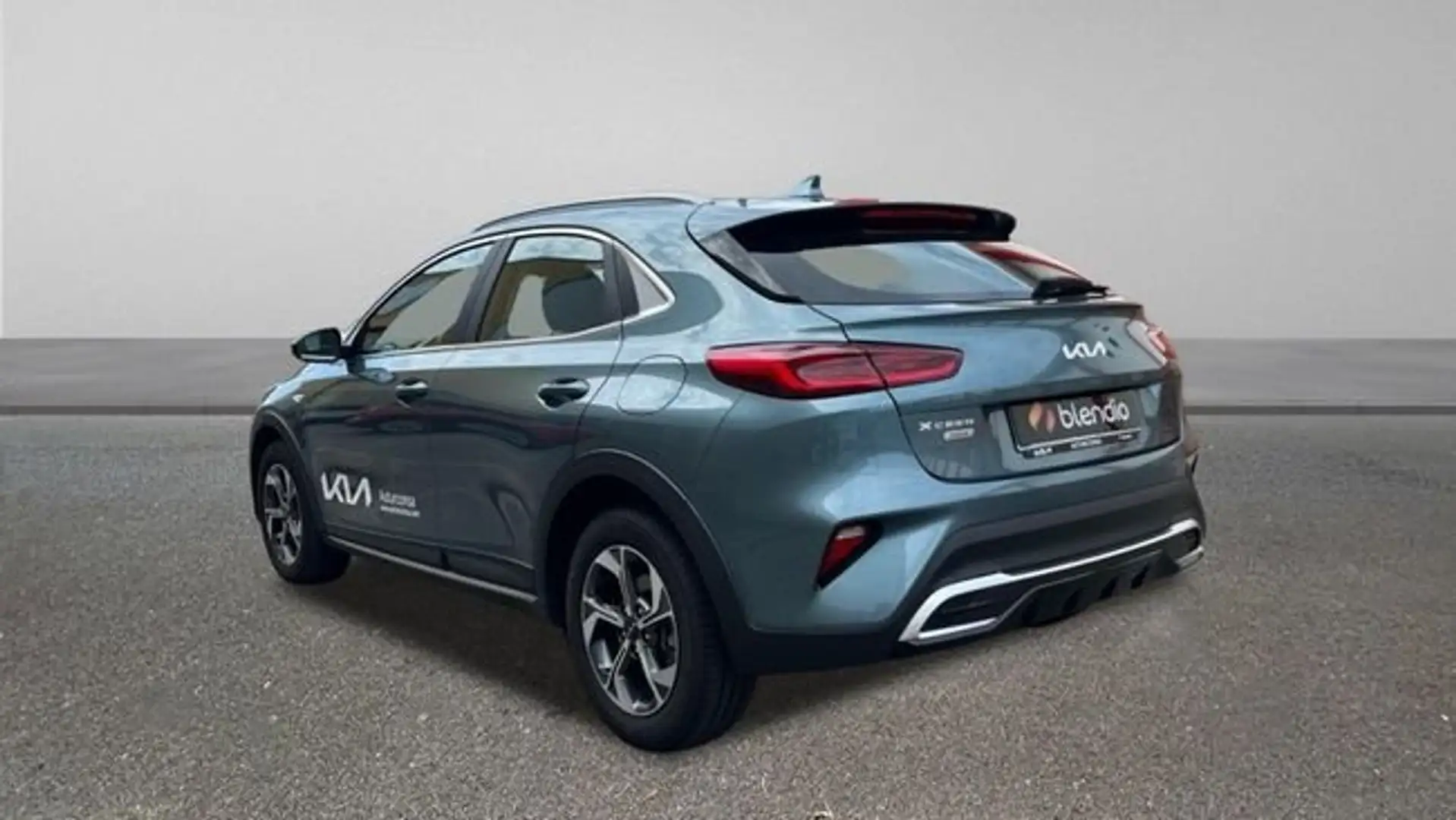 Kia XCeed 1.6 MHEV 100KW CONCEPT 136CV 5P Gris - 2