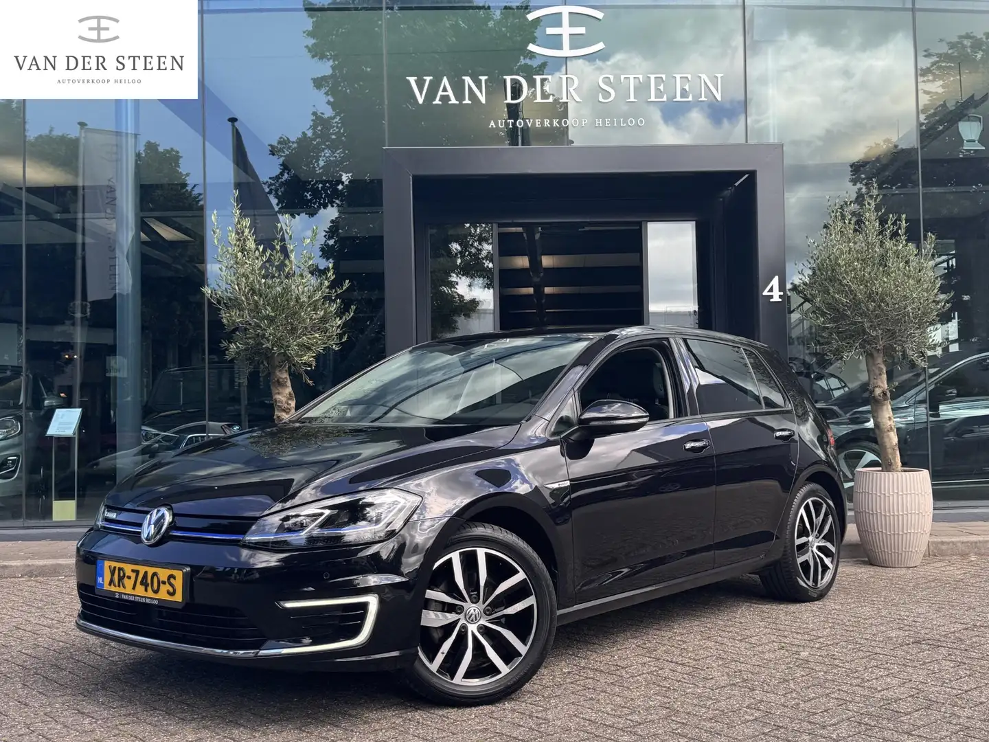 Volkswagen e-Golf e-Golf NL Auto | Lederen Stoelen | Adapt. Cruise Zwart - 1