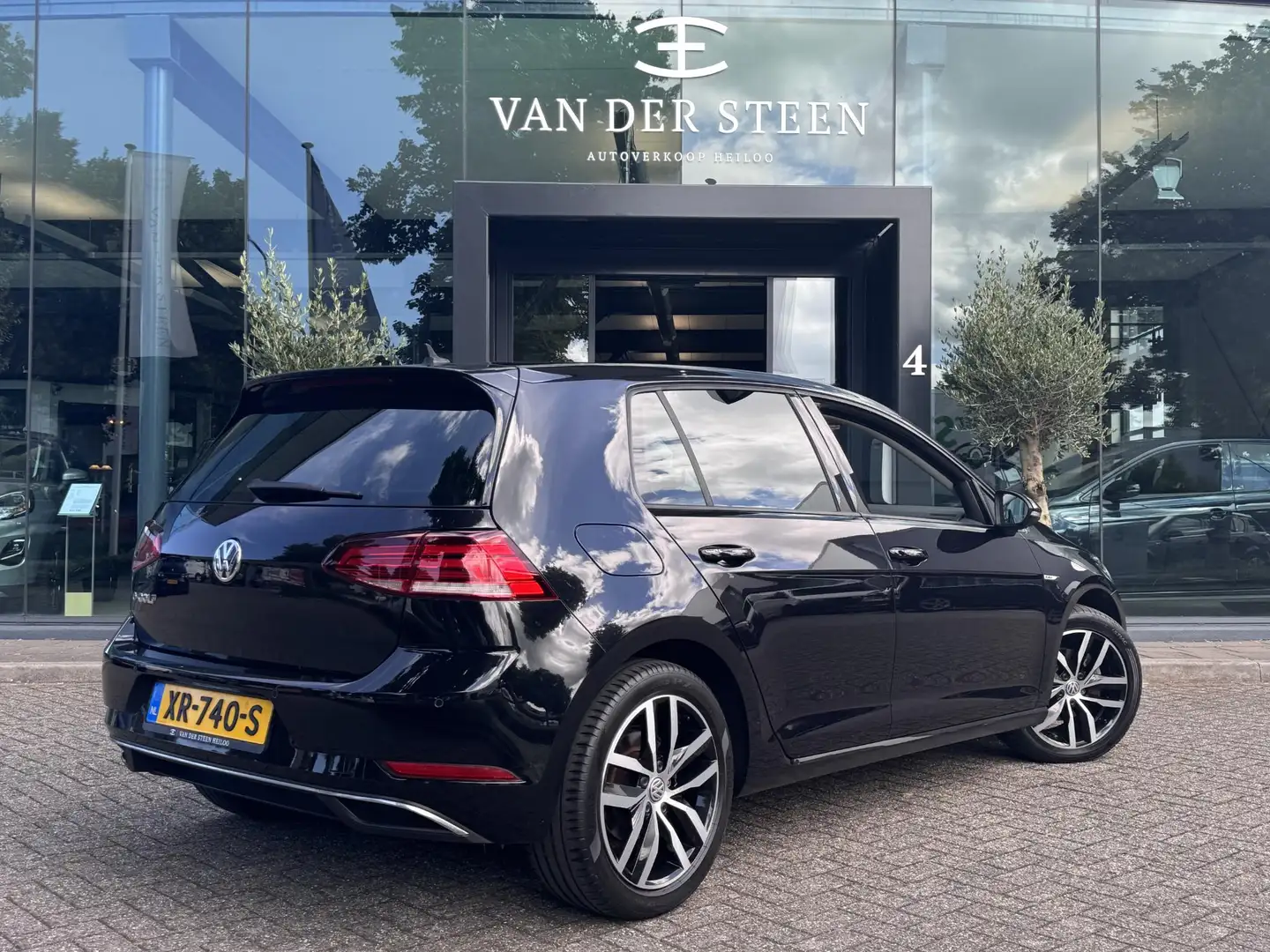 Volkswagen e-Golf e-Golf NL Auto | Lederen Stoelen | Adapt. Cruise Zwart - 2