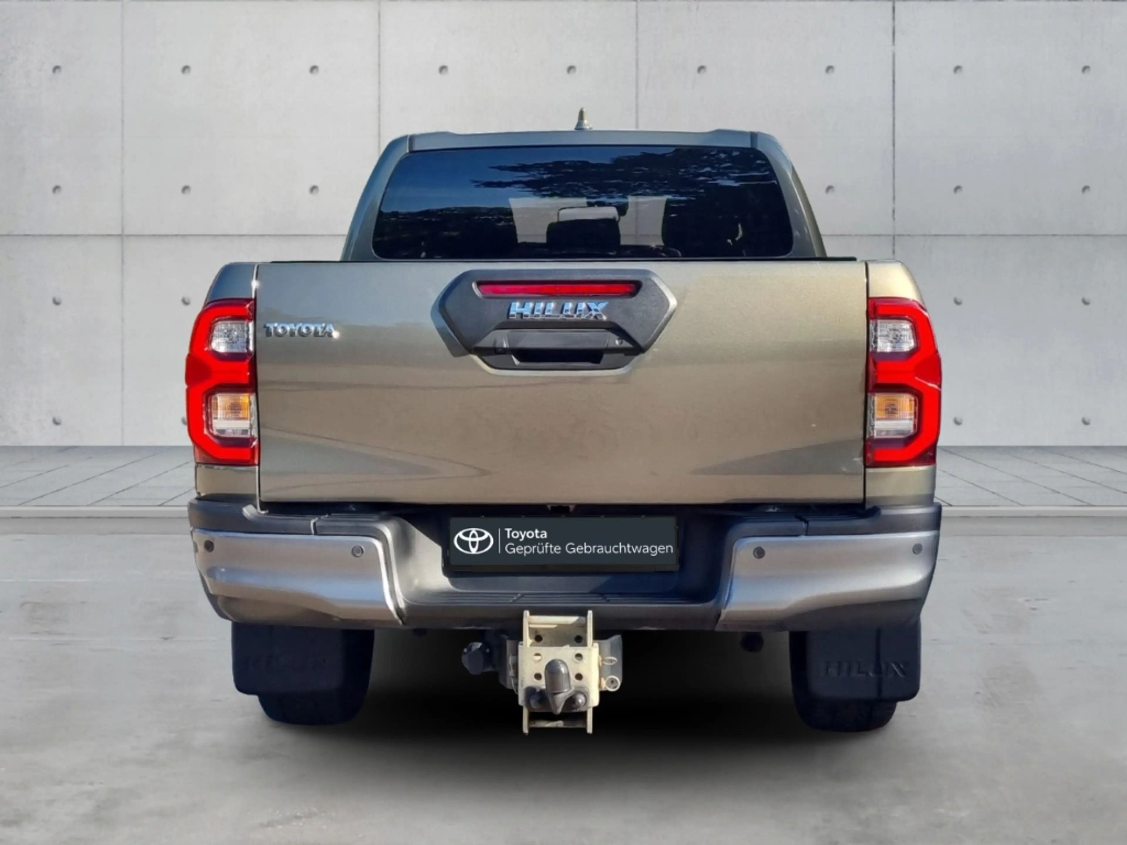 Toyota Hilux Double Cab Invincible 4x4*AHK*Rolo*M+S*Leder*SHZ*N — photo 5