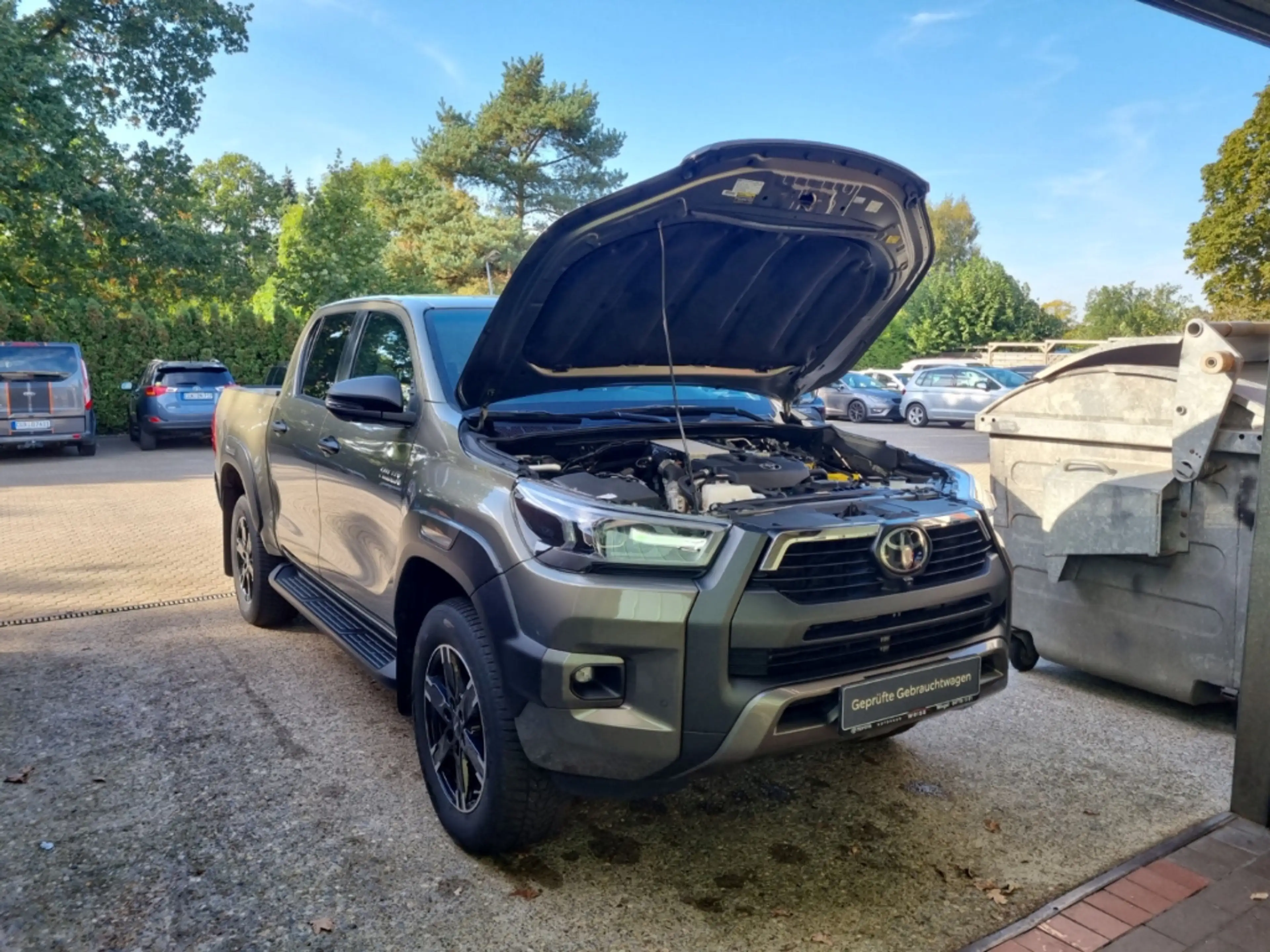 Toyota Hilux Double Cab Invincible 4x4*AHK*Rolo*M+S*Leder*SHZ*N — photo 23