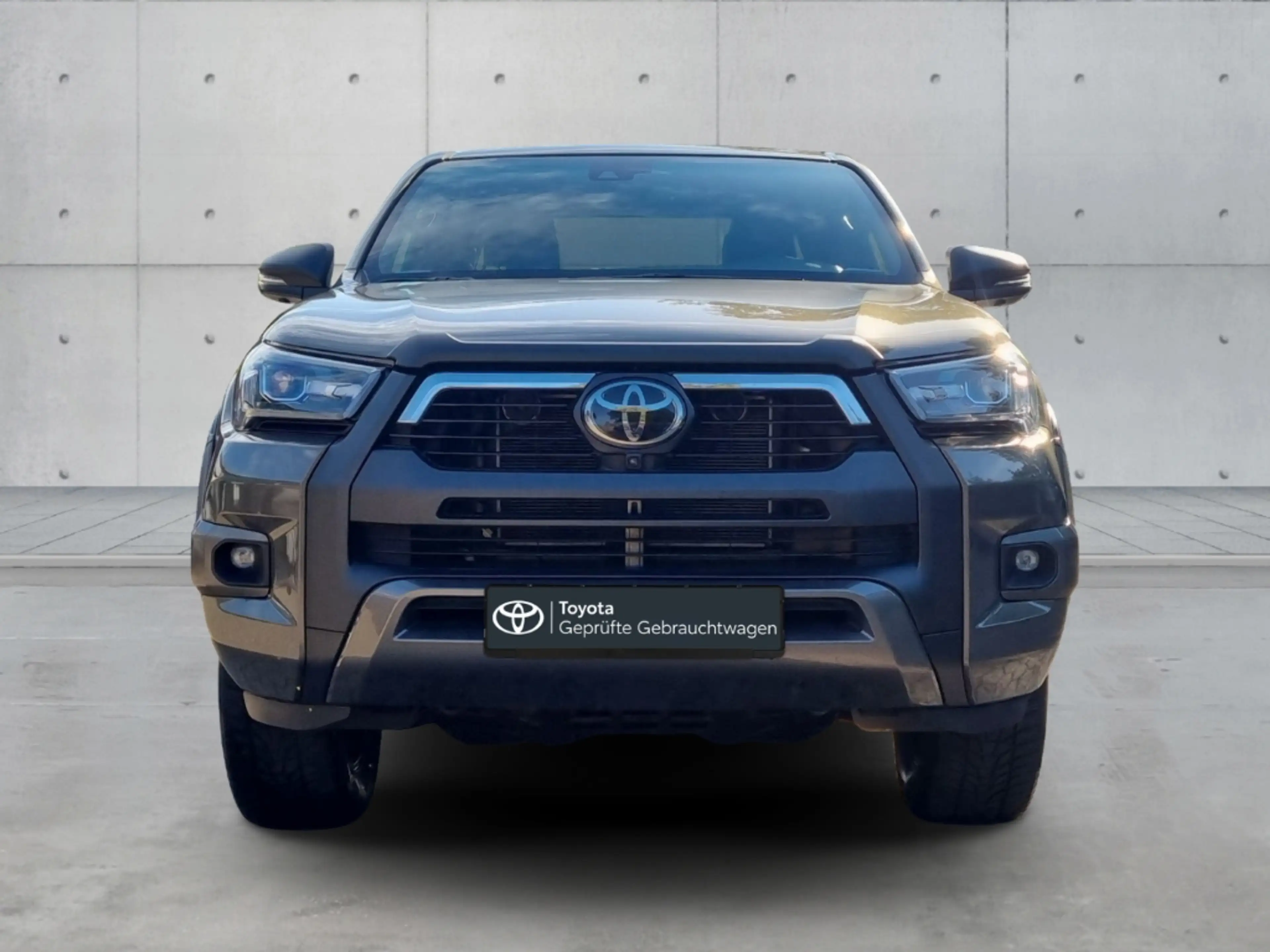 Toyota Hilux Double Cab Invincible 4x4*AHK*Rolo*M+S*Leder*SHZ*N — photo 6