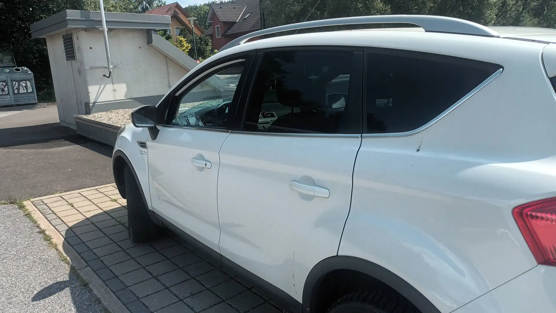 Ford Kuga Kuga 2,0 Titanium 4x4 TDCI DPF Titanium Weiß - 1