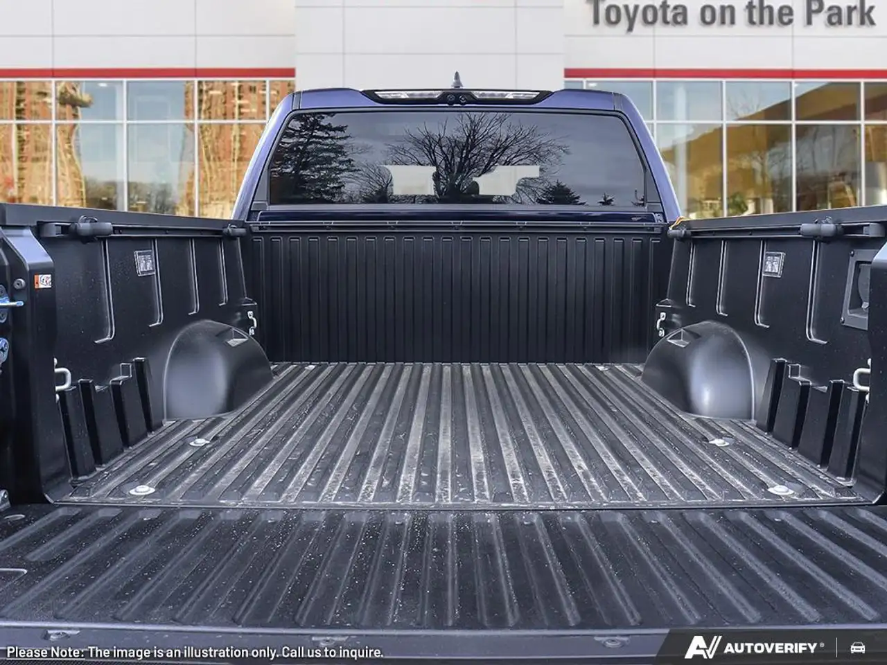 Toyota Tundra снимка Toyota Tundra
