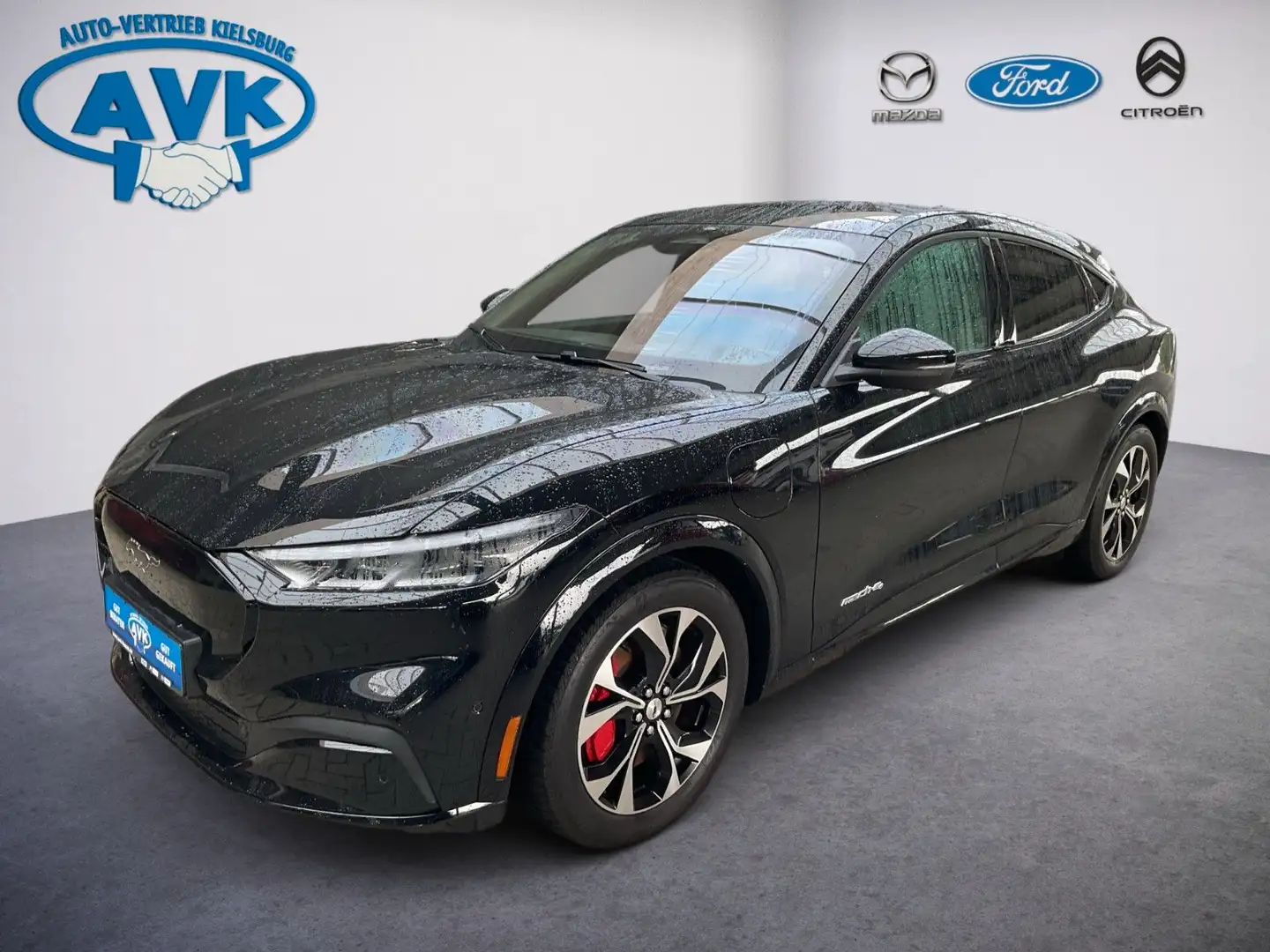Ford Mustang Mach-E Premium AWD mit AHK abnehmbar. Schwarz - 2