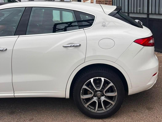Maserati Levante Levante 3.0 V6 Bi-Turbo 350 Q4 GranLusso