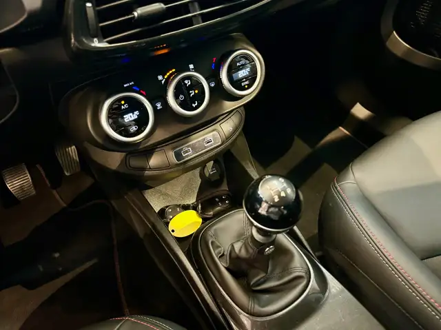 Fiat 500x view 12