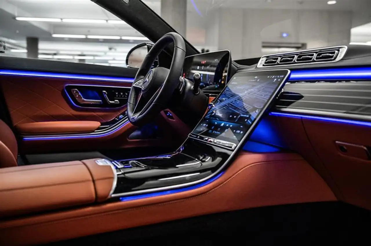 Mercedes-Benz S-Class photo Mercedes-Benz S-Class