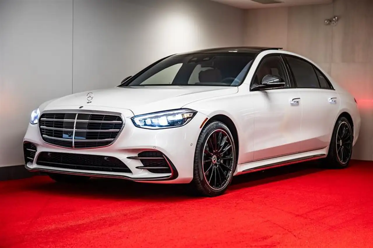 Mercedes-Benz S-Class photo Mercedes-Benz S-Class