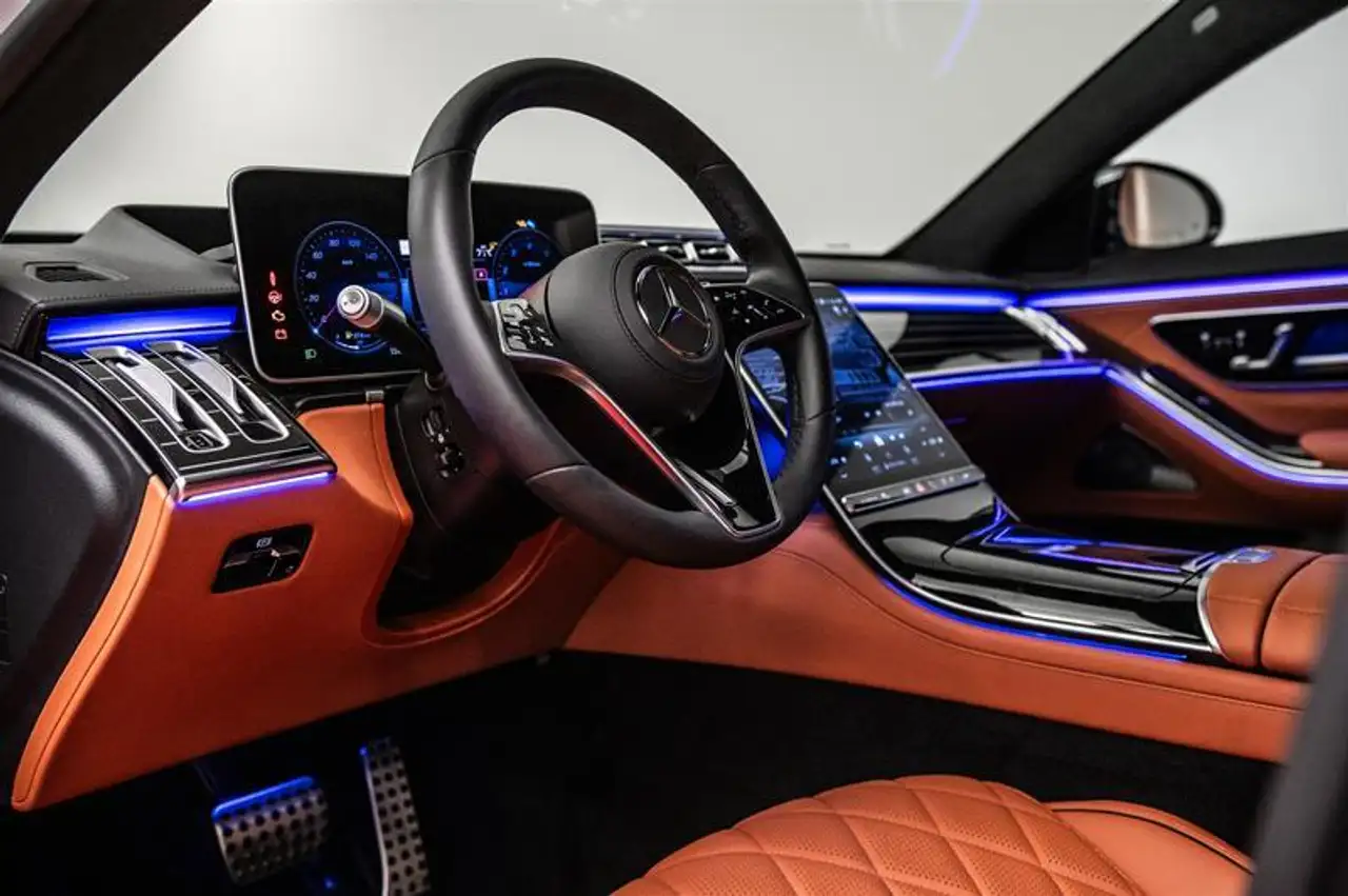 Mercedes-Benz S-Class photo Mercedes-Benz S-Class