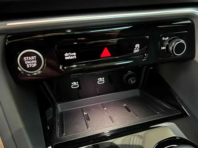 Audi Q5 view 15
