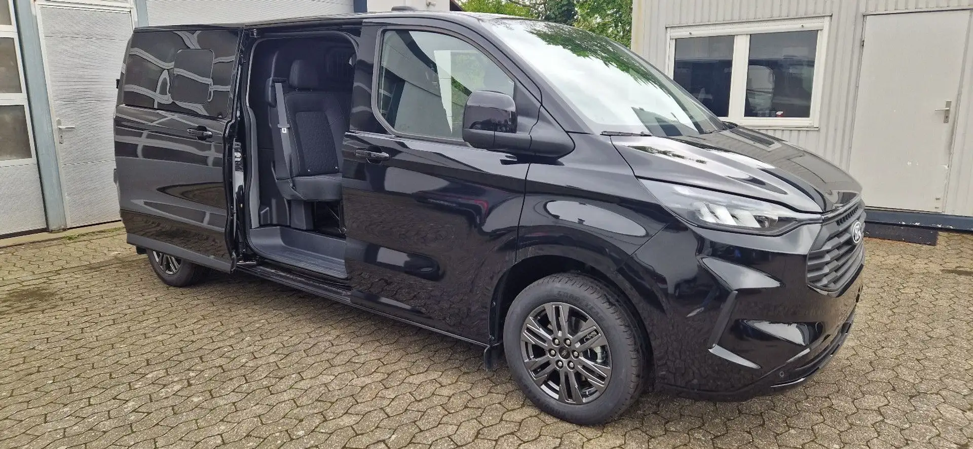 Ford Transit Custom DOKA Limited 320 170 L2H1 AUT/ACC Schwarz - 1