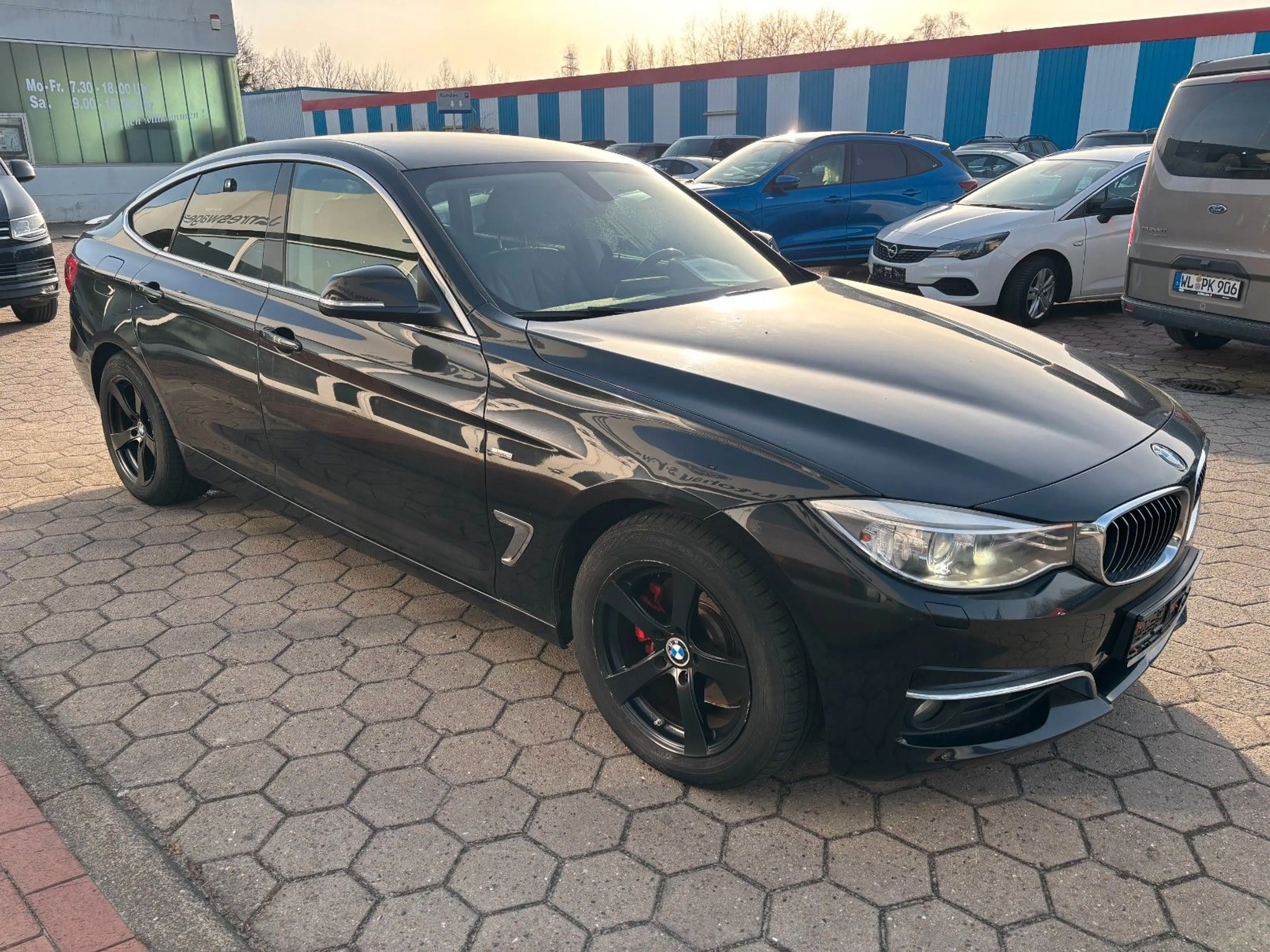 BMW 325 3 Gran Turismo * Luxury 3.HAND*NAVI*LEDER — photo 4