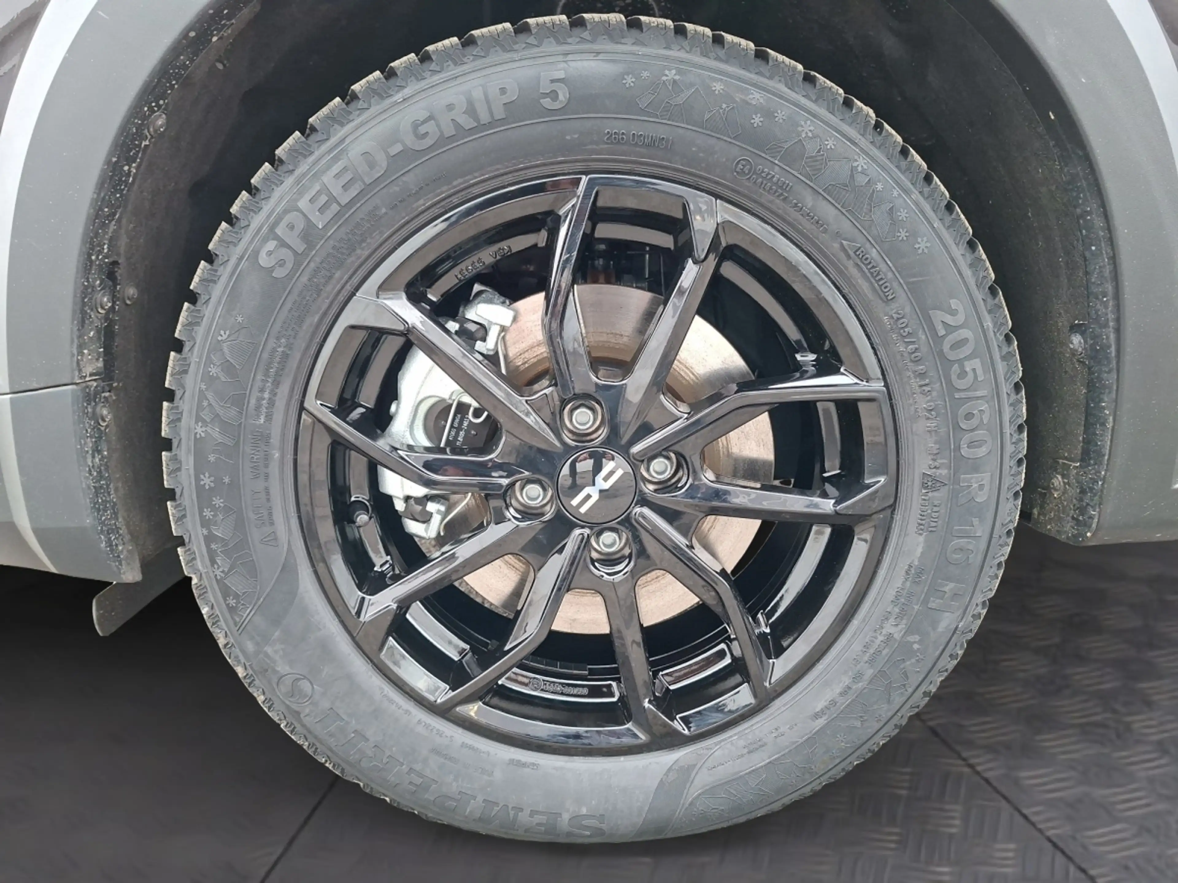 Dacia Jogger Extreme Hybrid 155 — photo 13