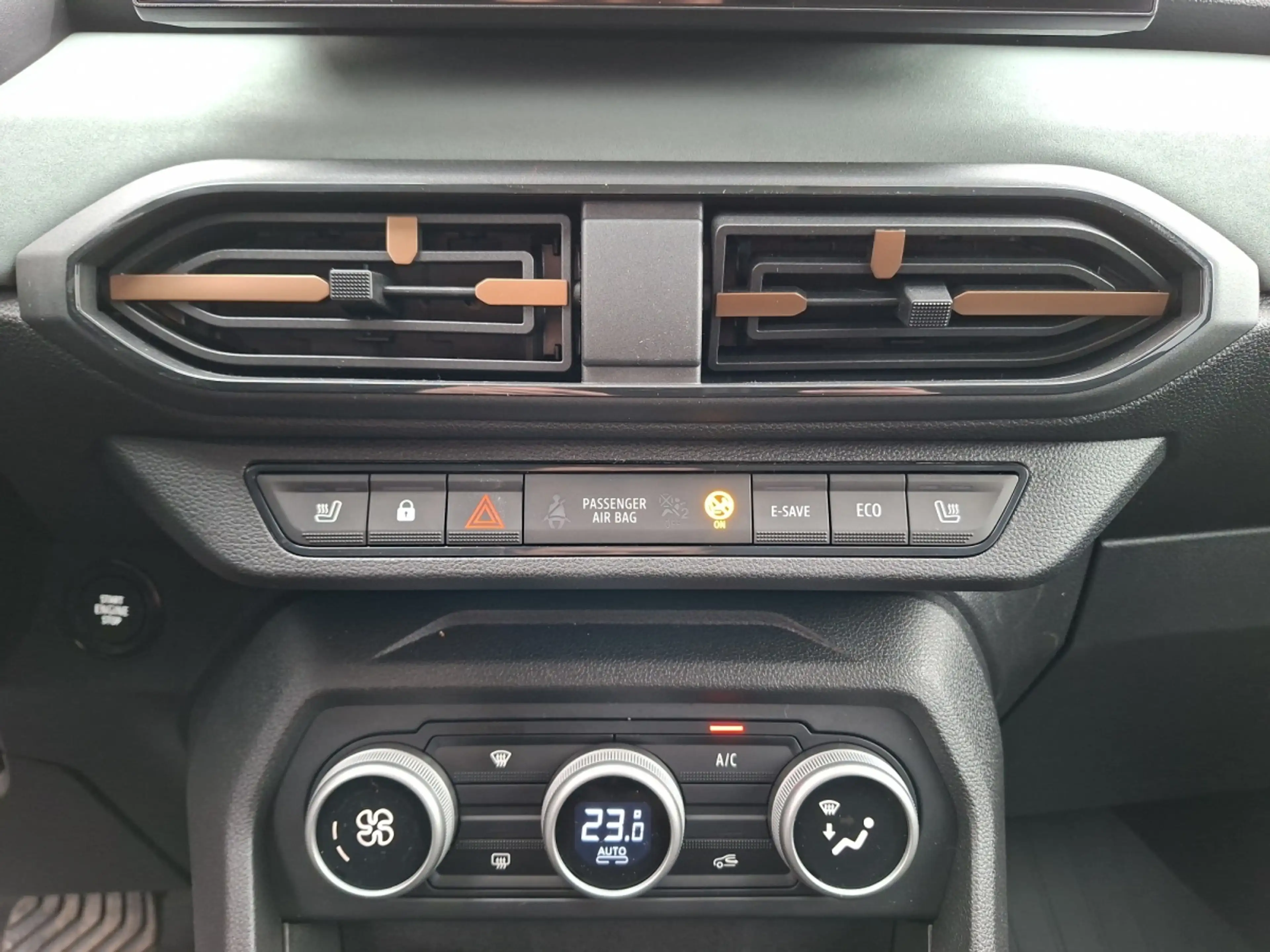 Dacia Jogger Extreme Hybrid 155 — photo 15