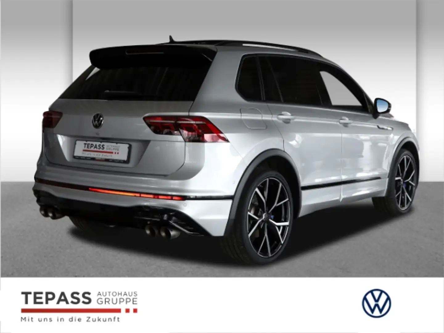 Volkswagen Tiguan 2.0 TSI R MATRIX PANO AHK AKRA Plateado - 2