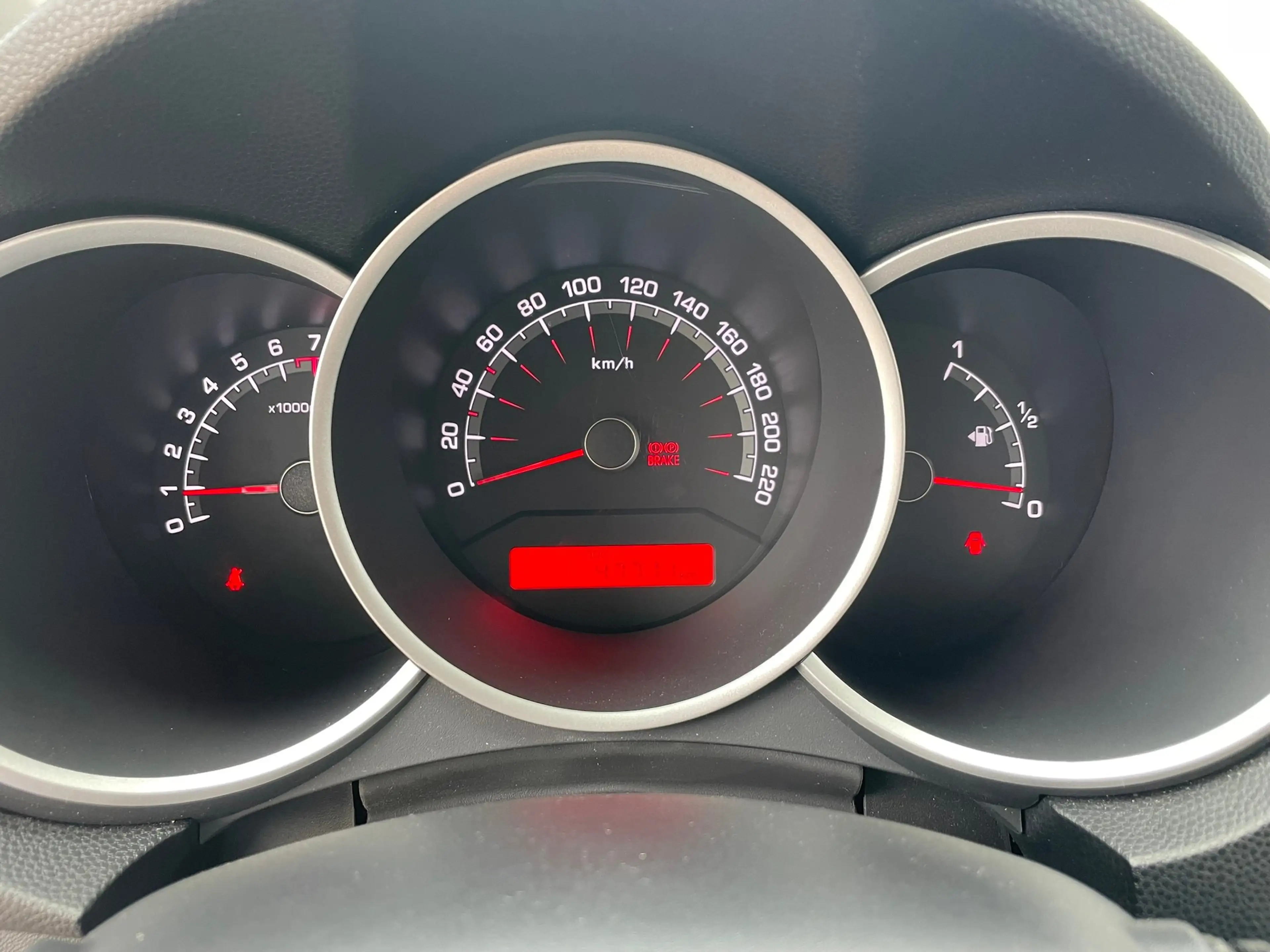 Kia Venga Vision — photo 18