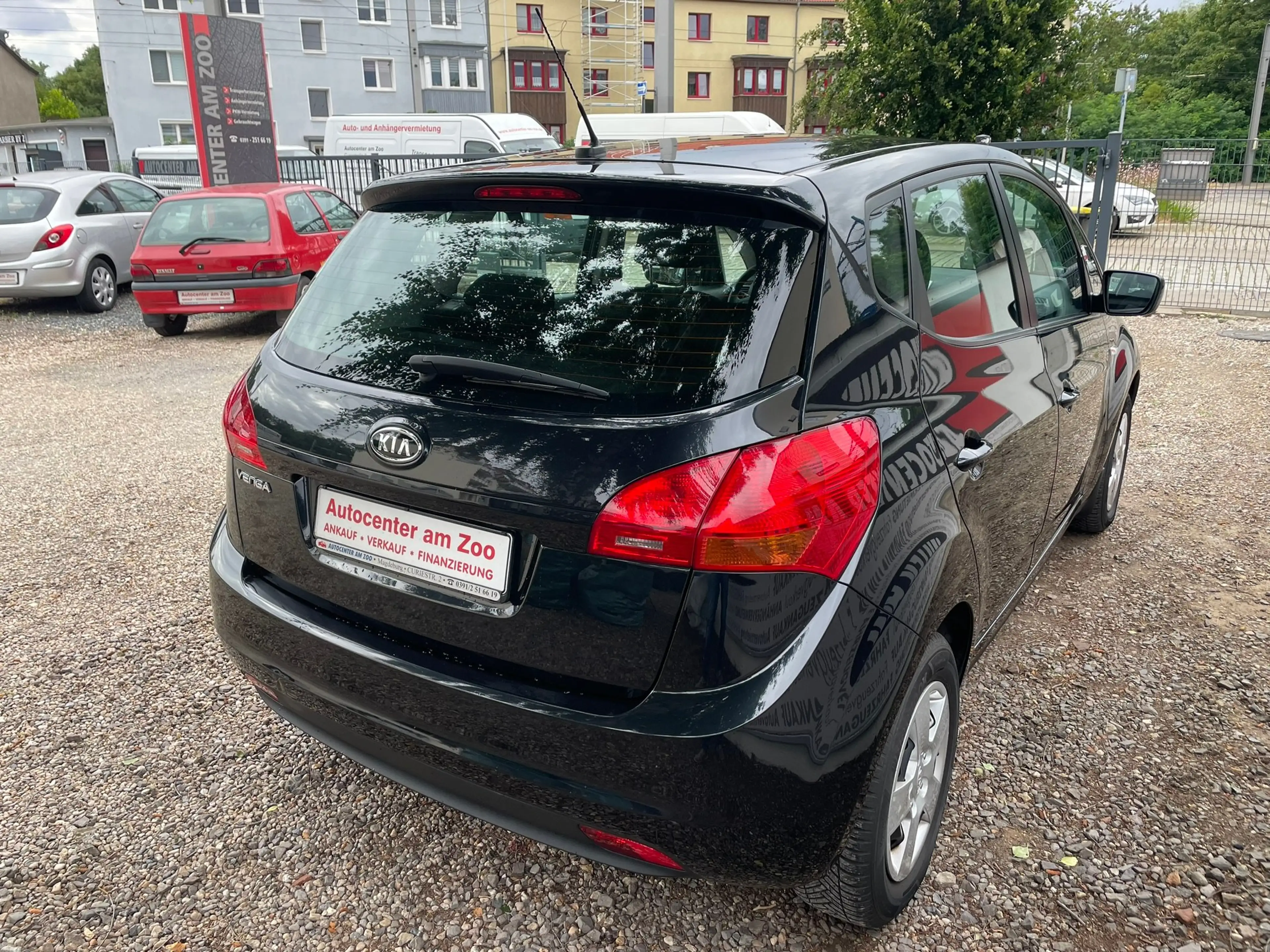 Kia Venga Vision — photo 7