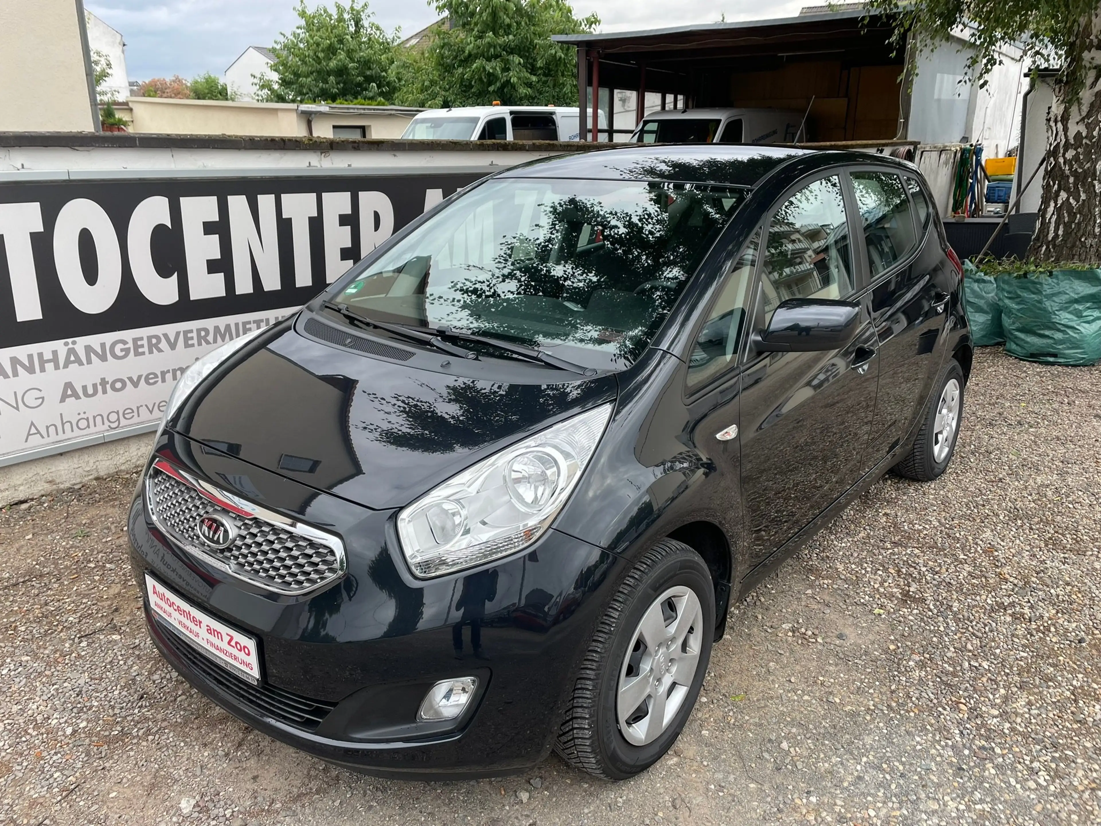 Kia Venga Vision — photo 2