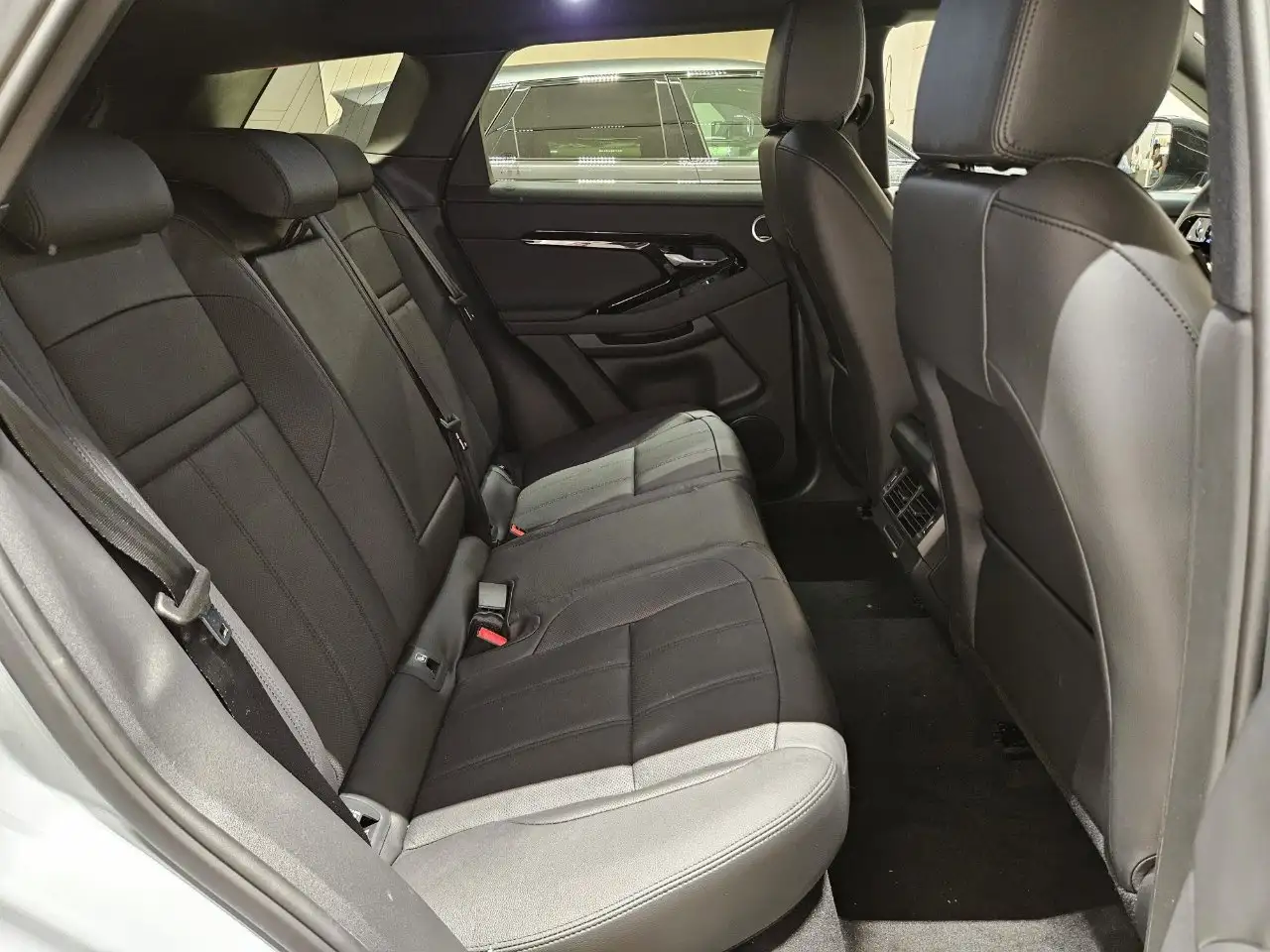 Land Rover Range Rover Evoque 2026