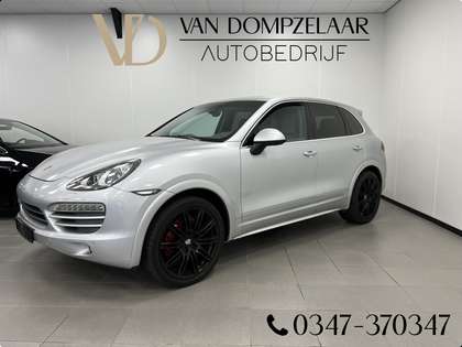 Porsche Cayenne 4.8 S Turbo 520PK / SCHUIFDAK / LEDER / 02-2026 BI