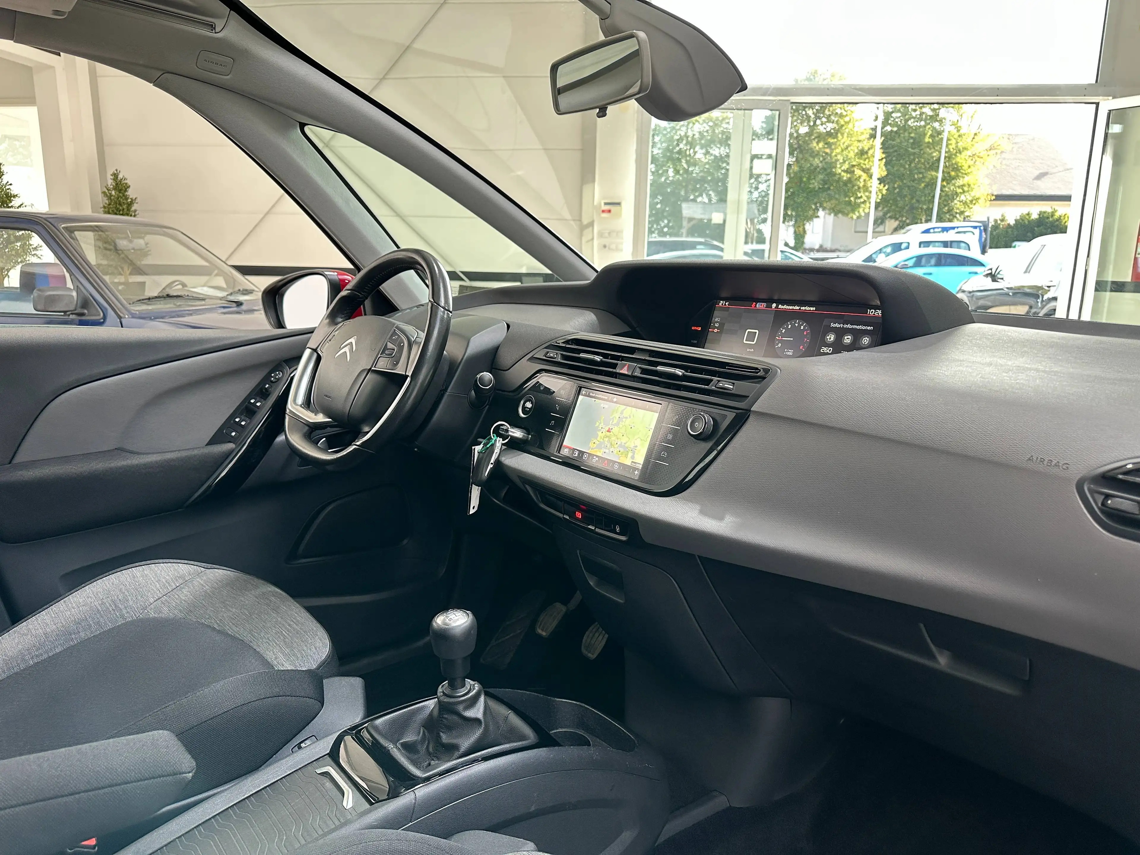 Citroen Grand C4 Picasso C4 Picasso PureTech 130 Stop Navi*Klimaaut.*AHK*PDC*1.Hand — photo 10