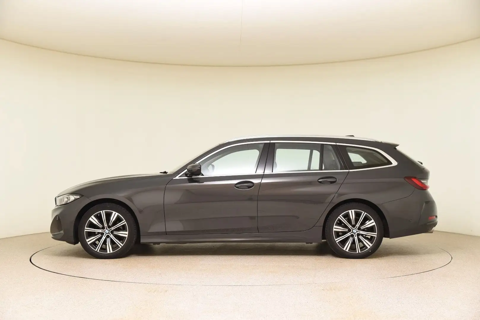 BMW 320 d Touring xDrive DriveAss Pano ACC Navi Alarm Grigio - 2