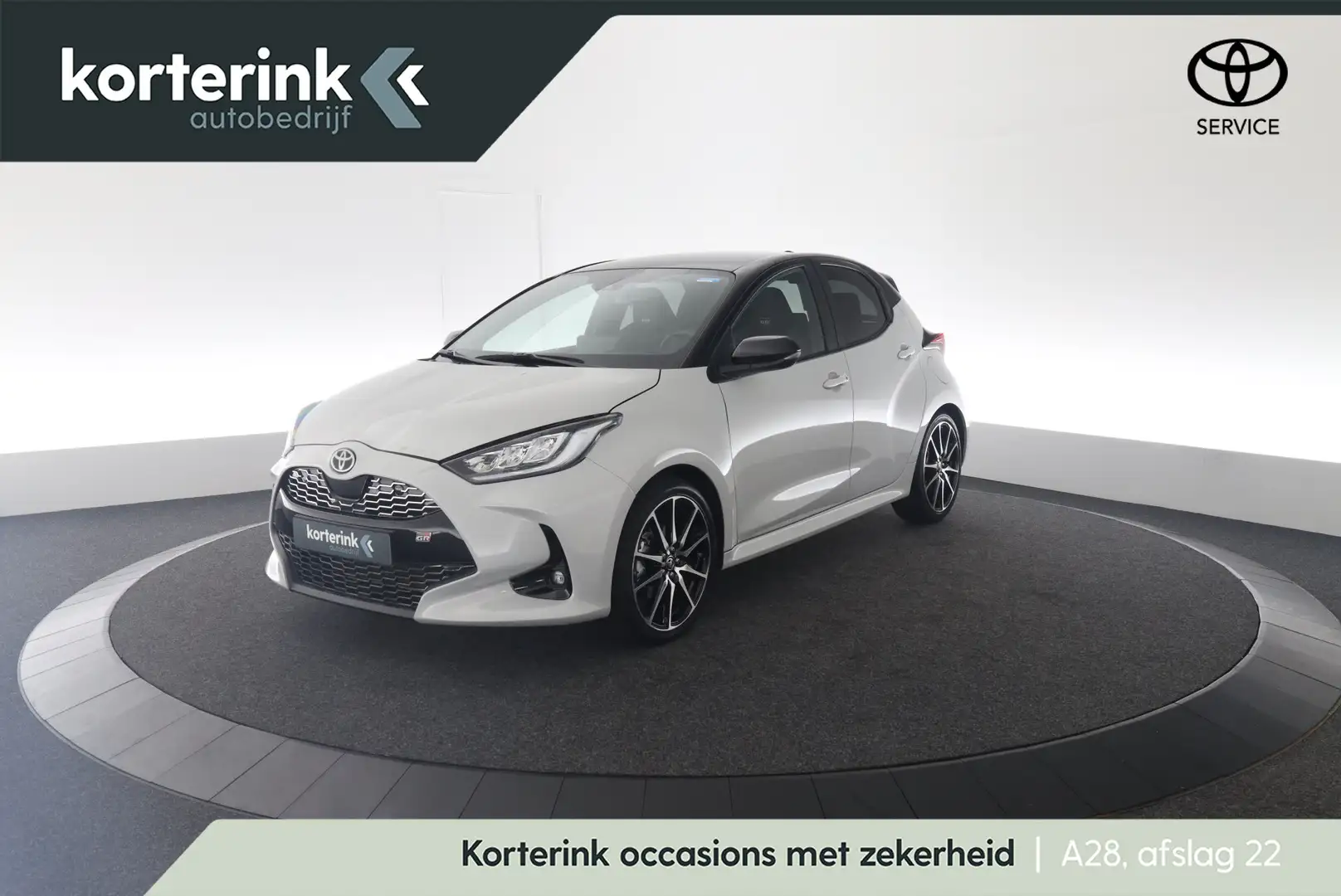 Toyota Yaris 1.5 Hybrid GR Sport Wit - 1