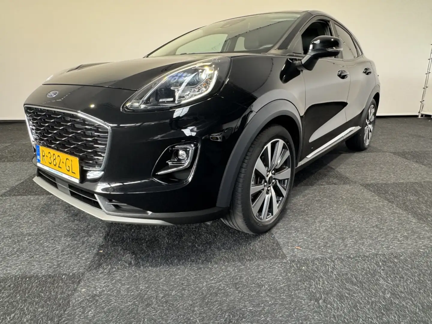 Ford Puma 1.0 EB Hyb. Tit. X Zwart - 2