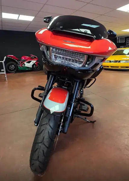 Harley-Davidson Road Glide - foto 4